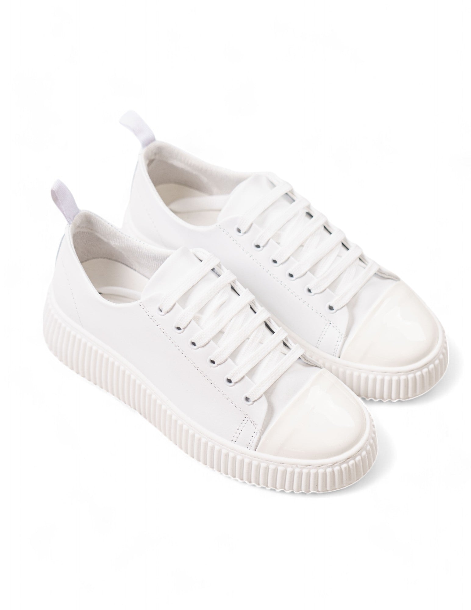 sneakers in pelle con fondo alto