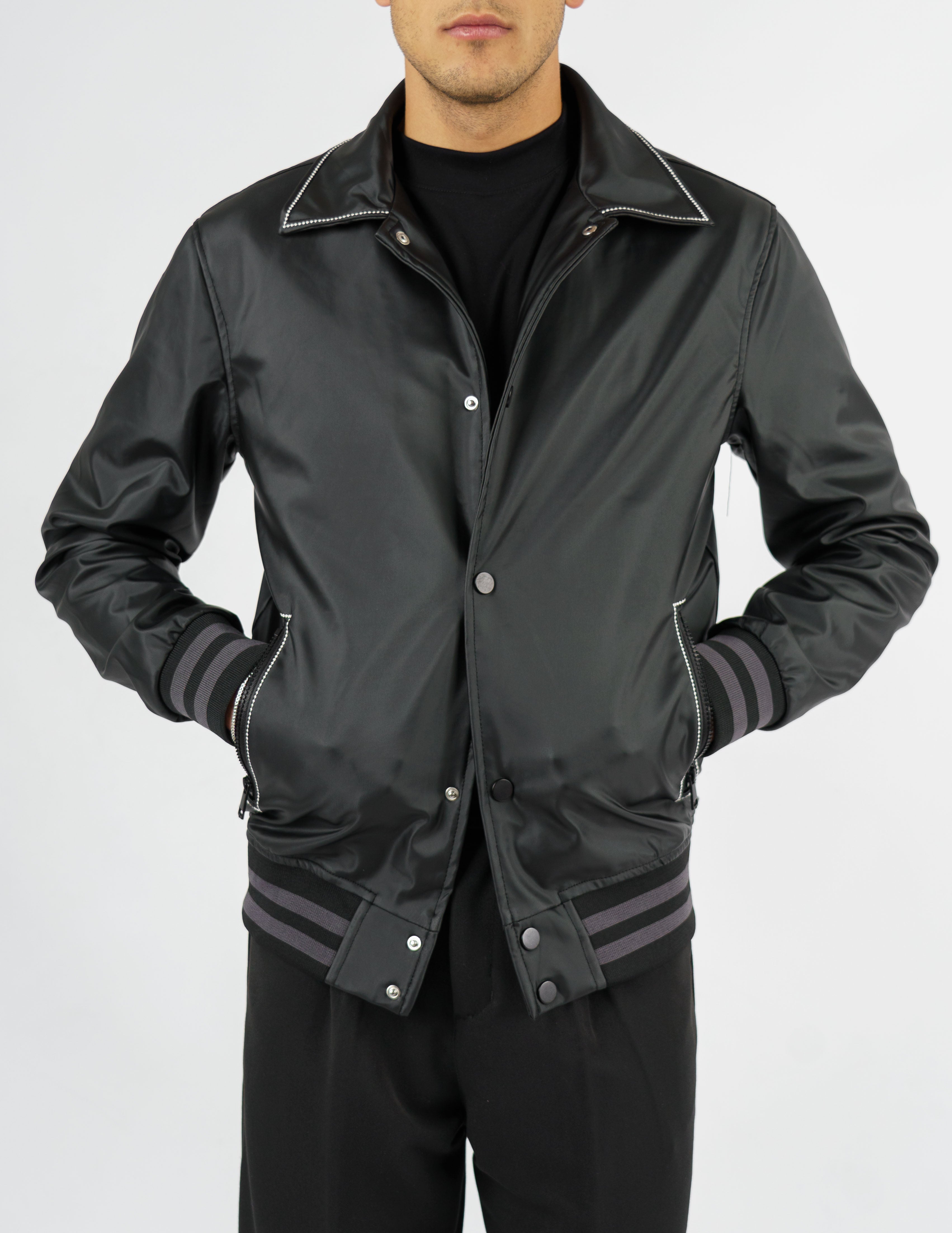 Giubbotto strutturato con ricamo