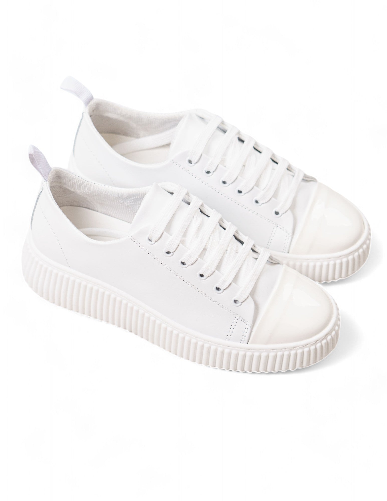 sneakers in pelle con fondo alto