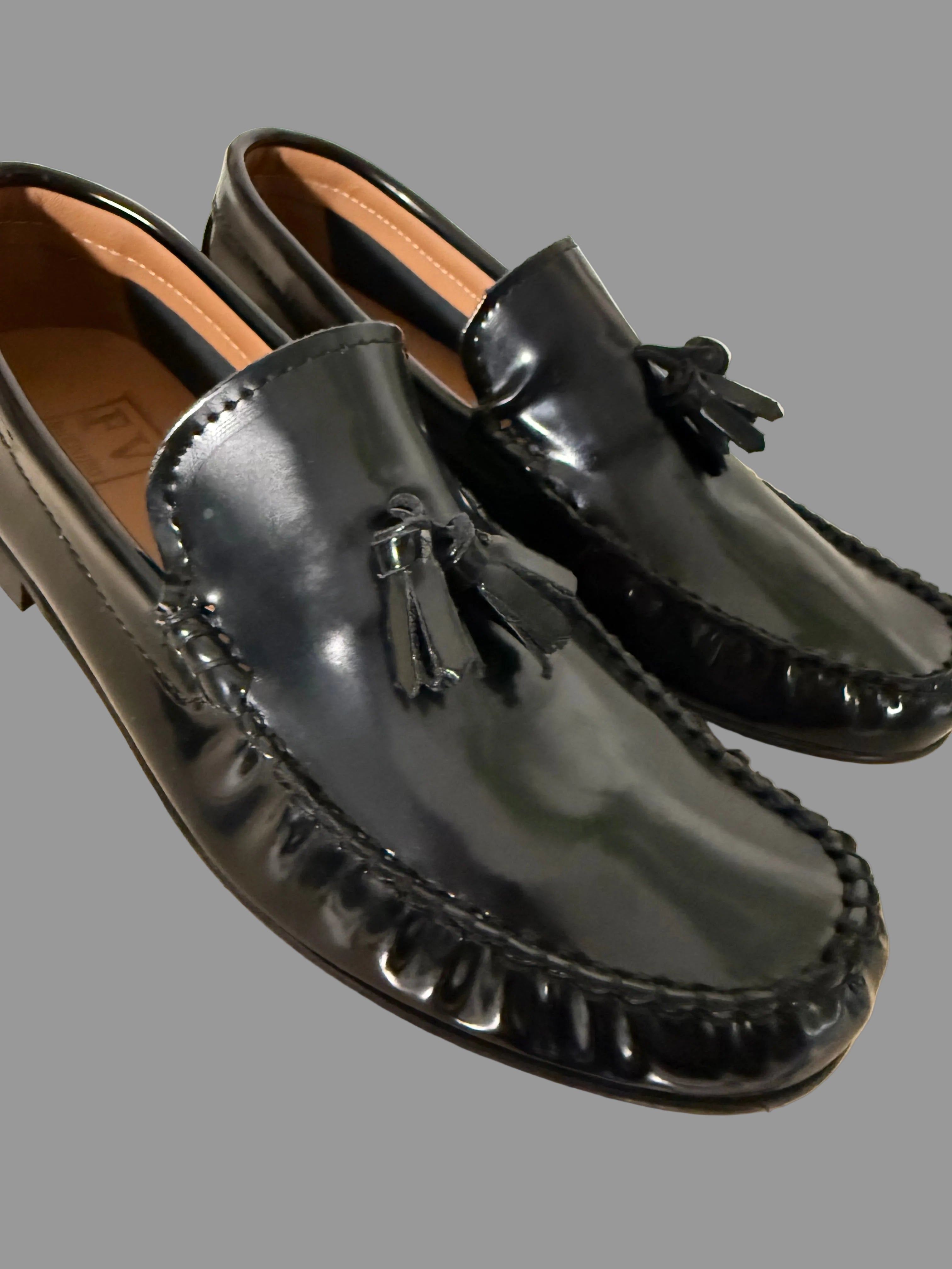 MOCASSINO CON PUNTA TONDA E NAPPINA