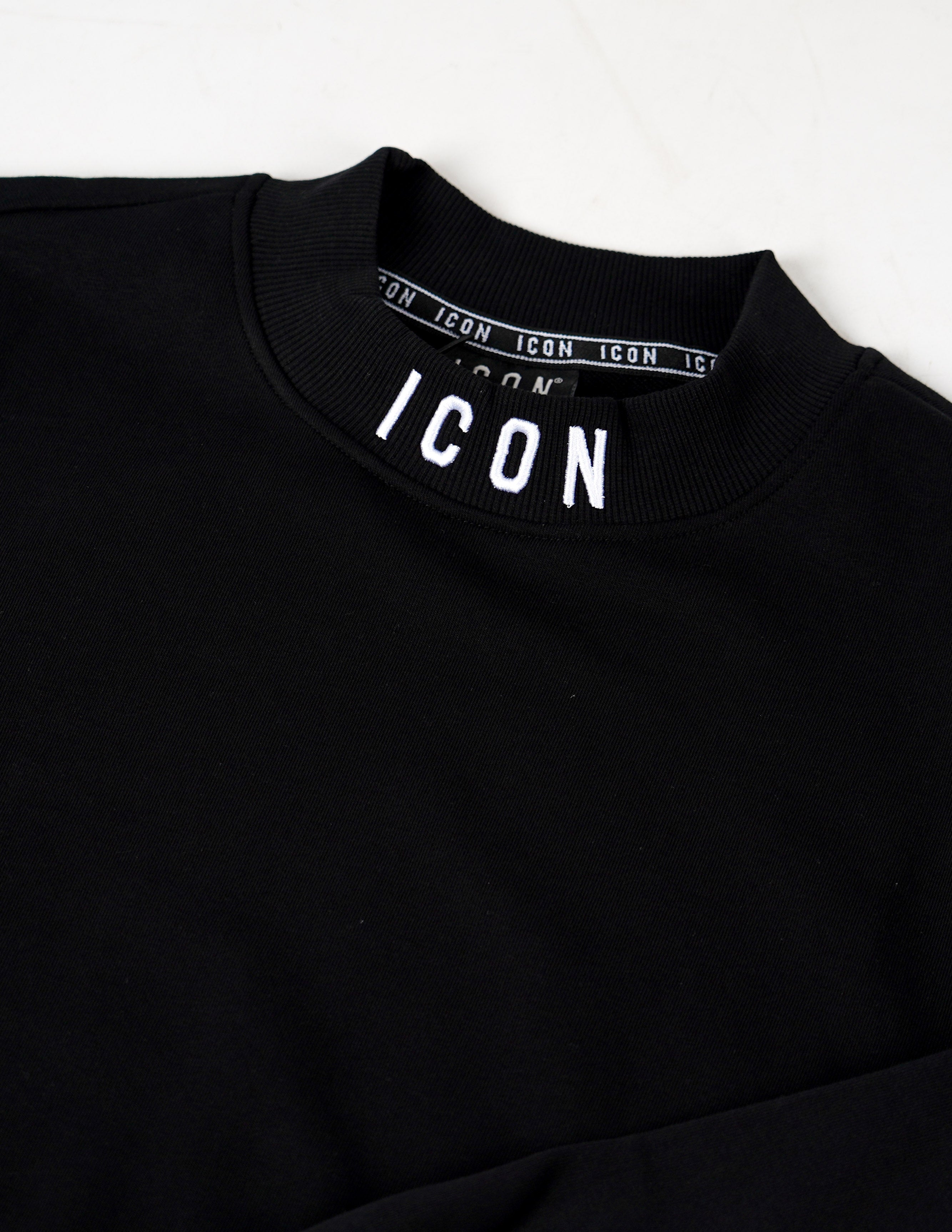 Felpa girocollo con ricamo