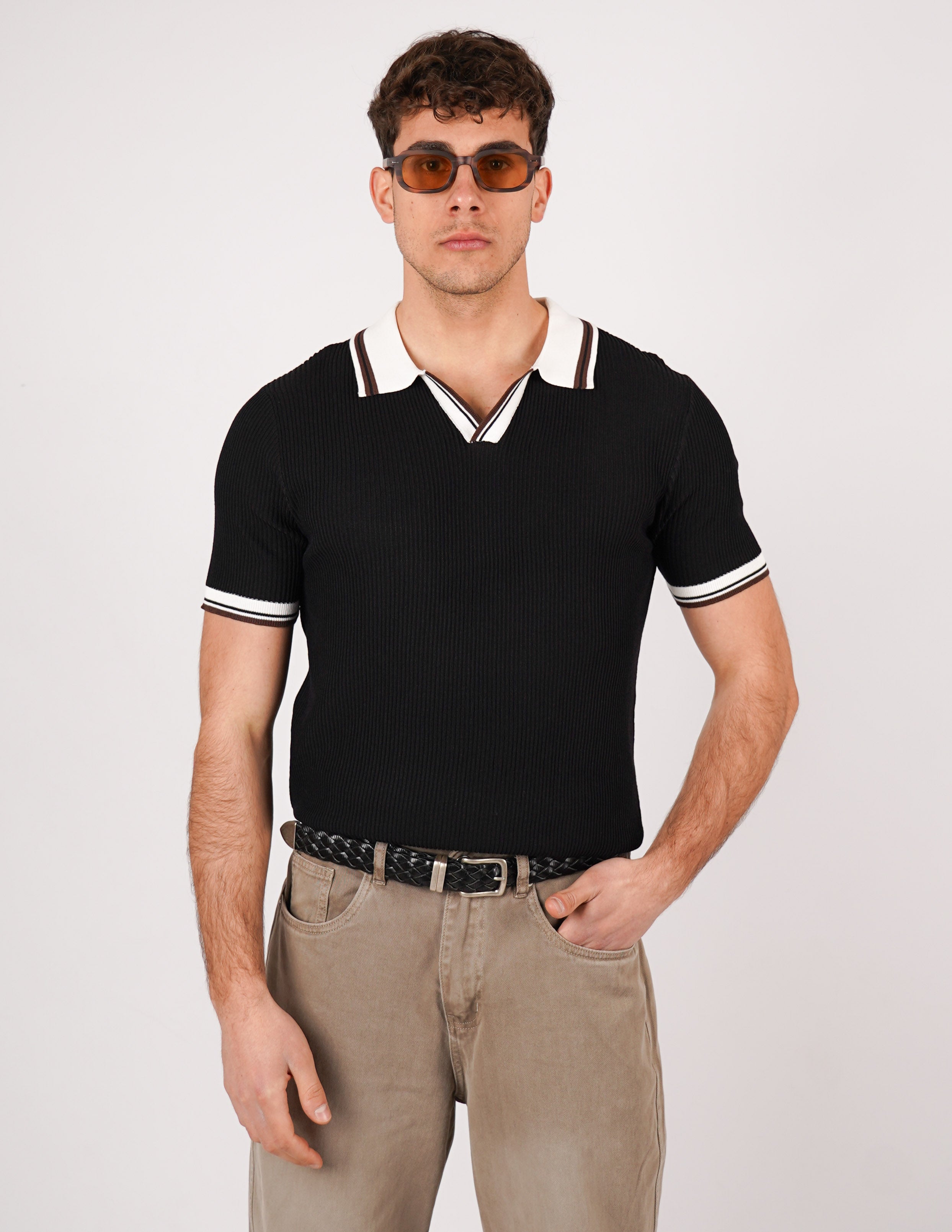 POLO MANICA CORTA CON RICAMO SUL COLLO
