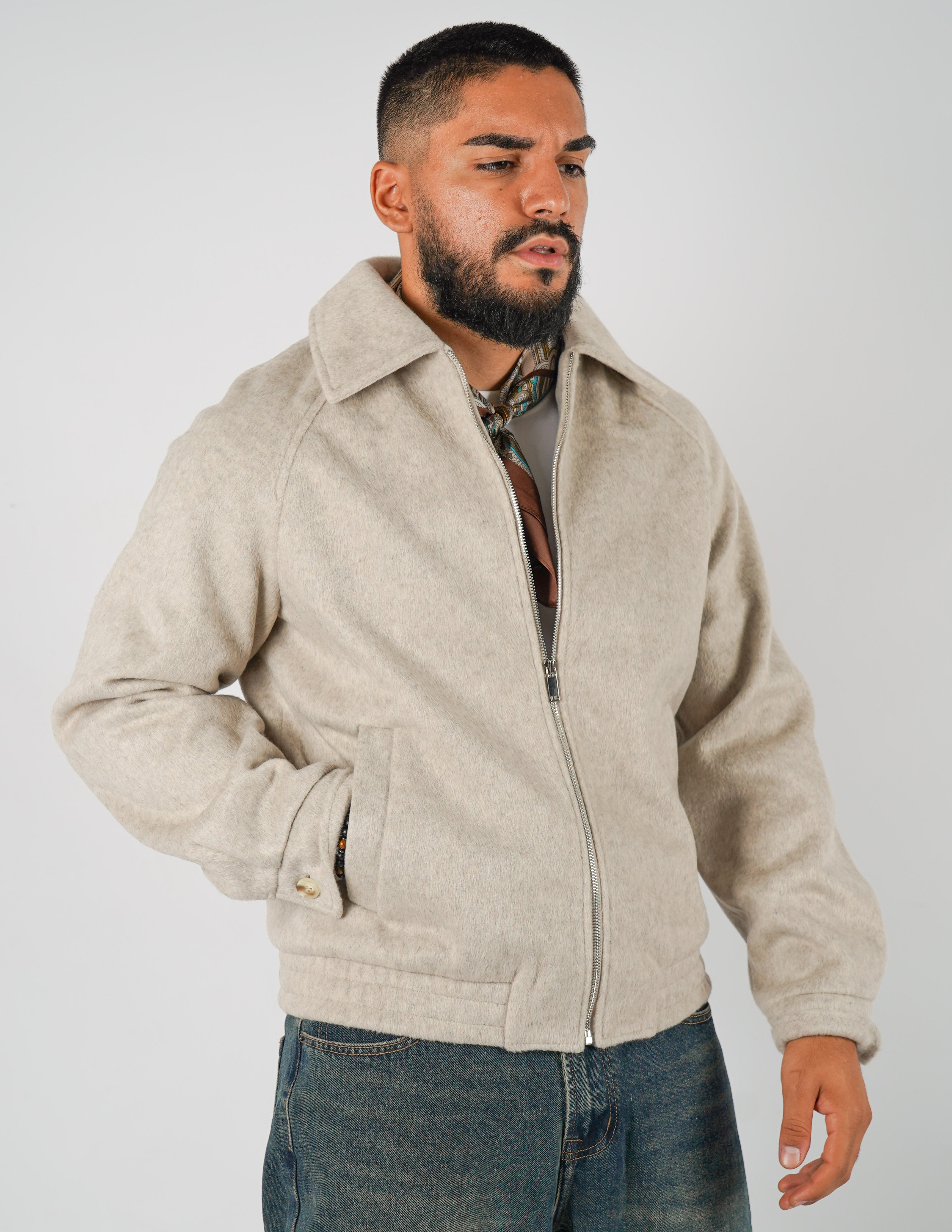Cappotto con collo in panno