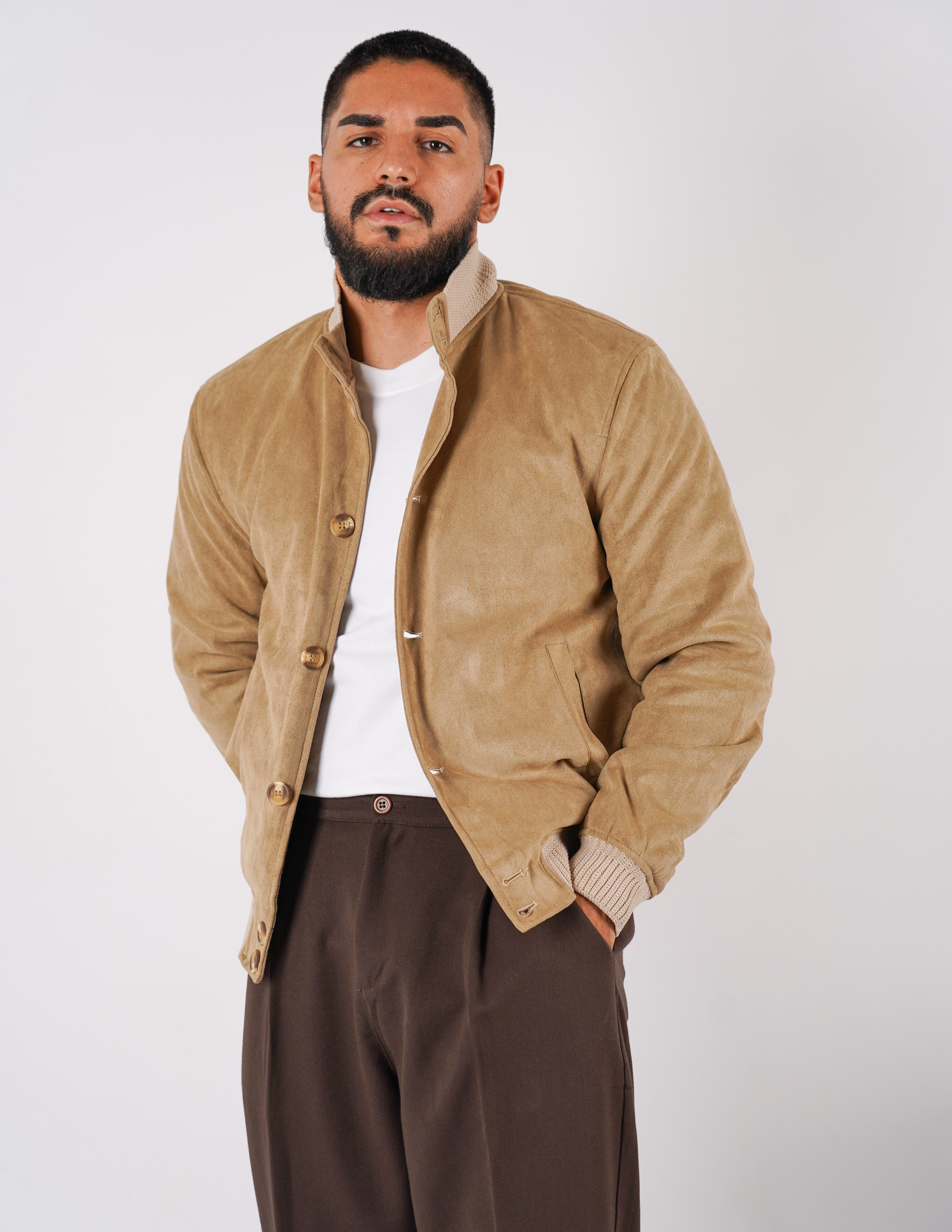 Giubbino imbottito con bottoni