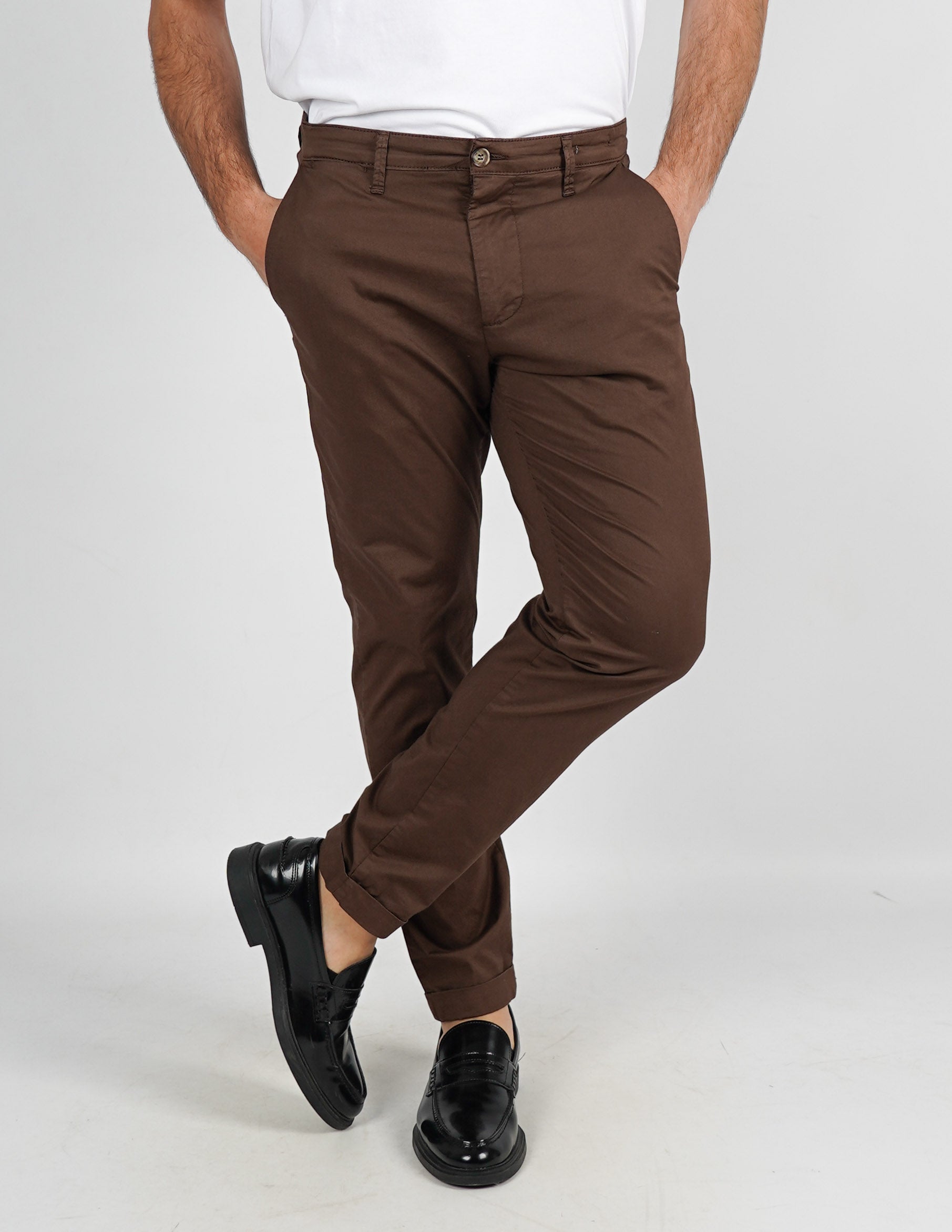 PANTALONE BASIC IN COTONE SLIM FIT
