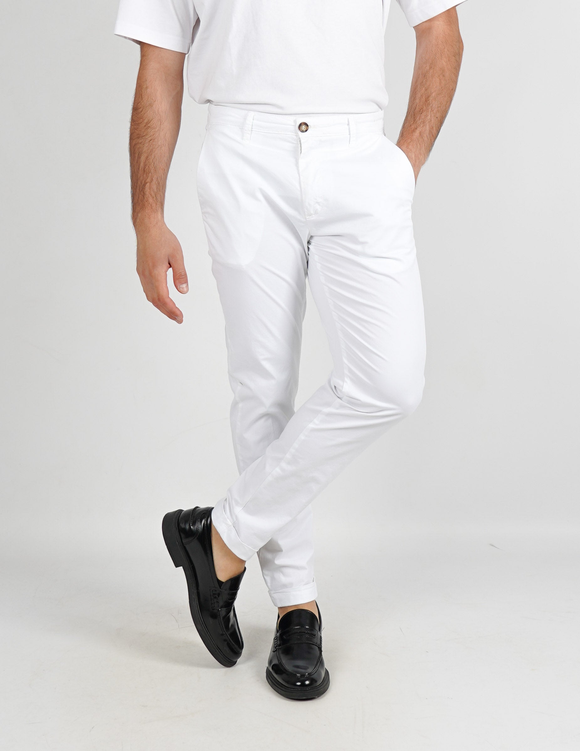 PANTALONE BASIC IN COTONE SLIM FIT