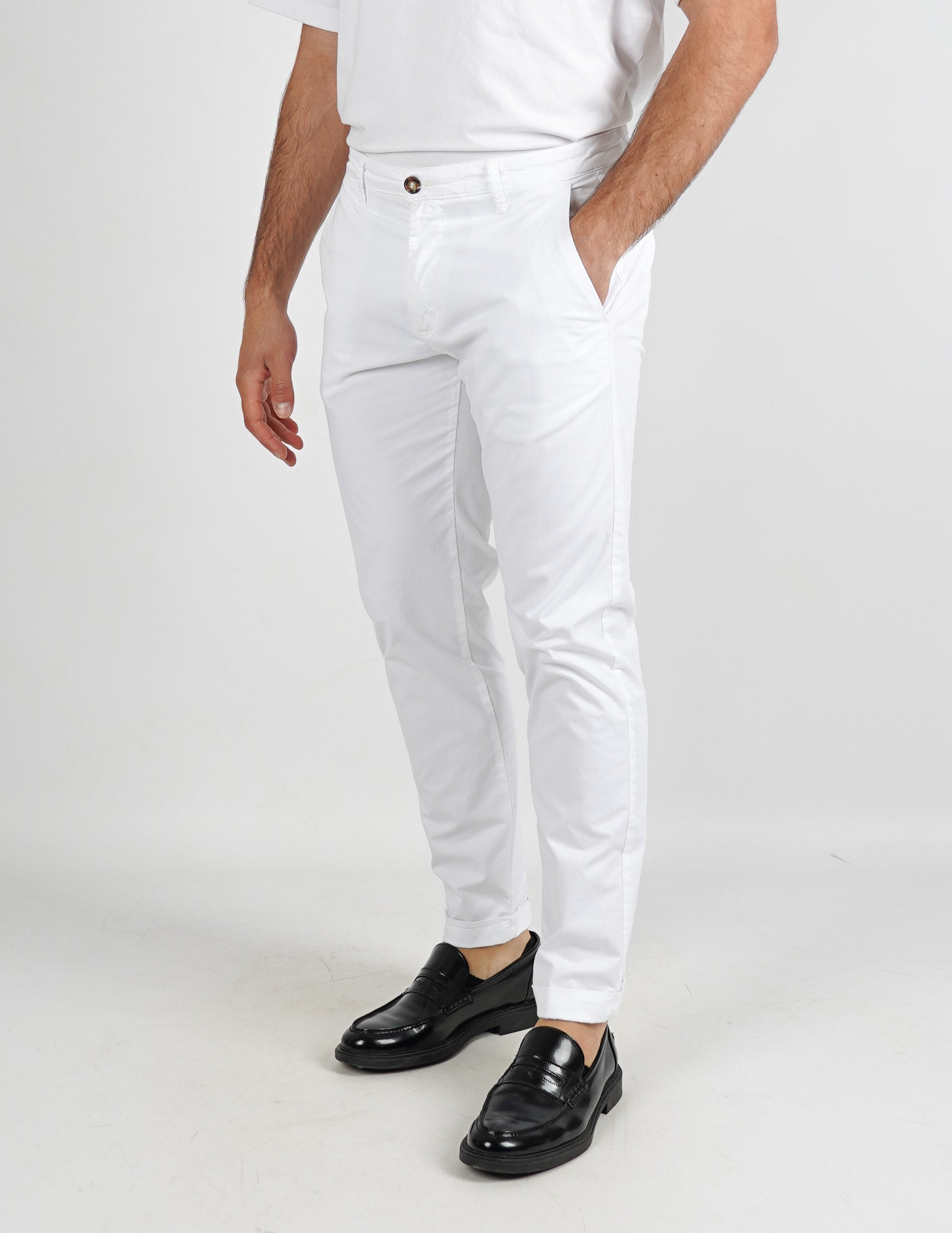 PANTALONE BASIC IN COTONE SLIM FIT