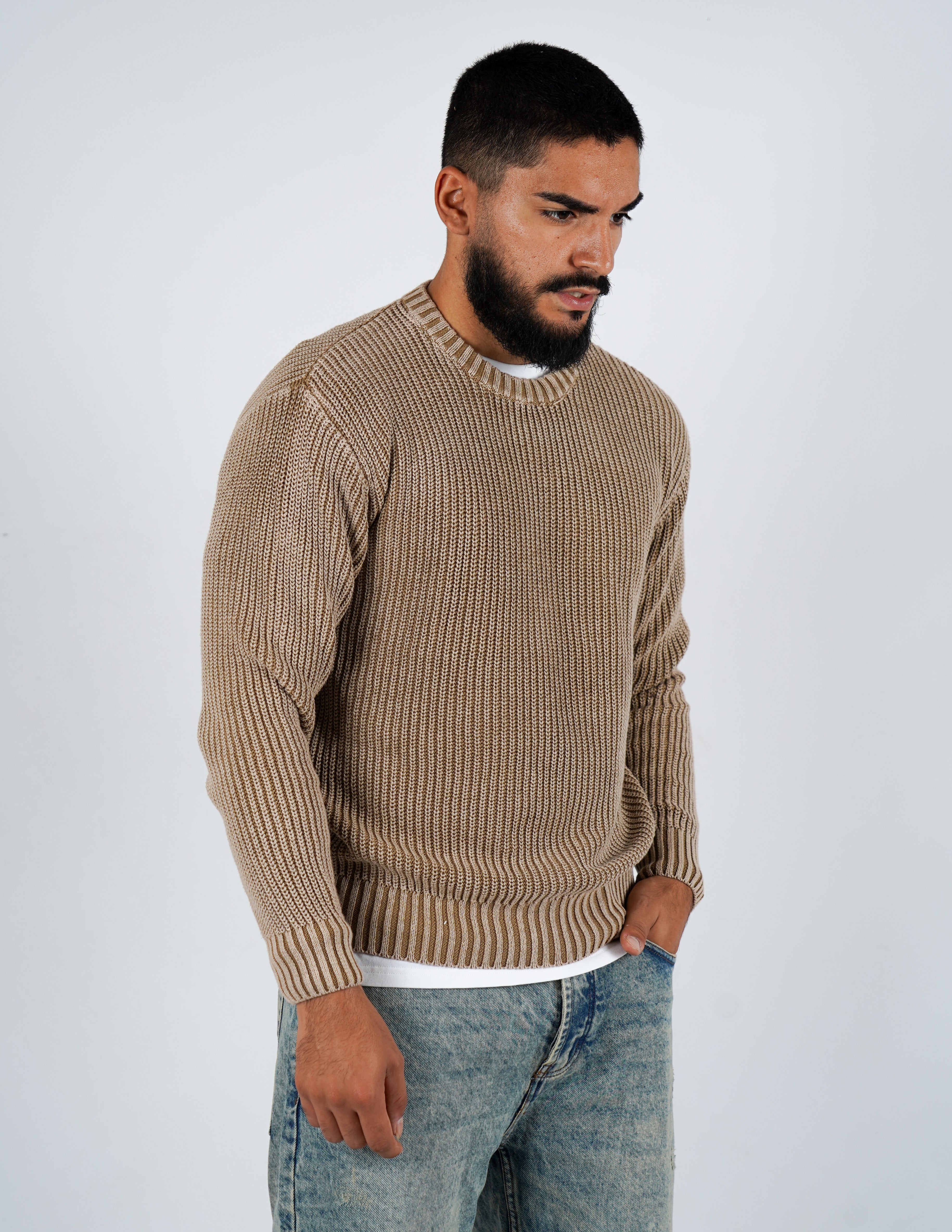 Maglione slavato girocollo