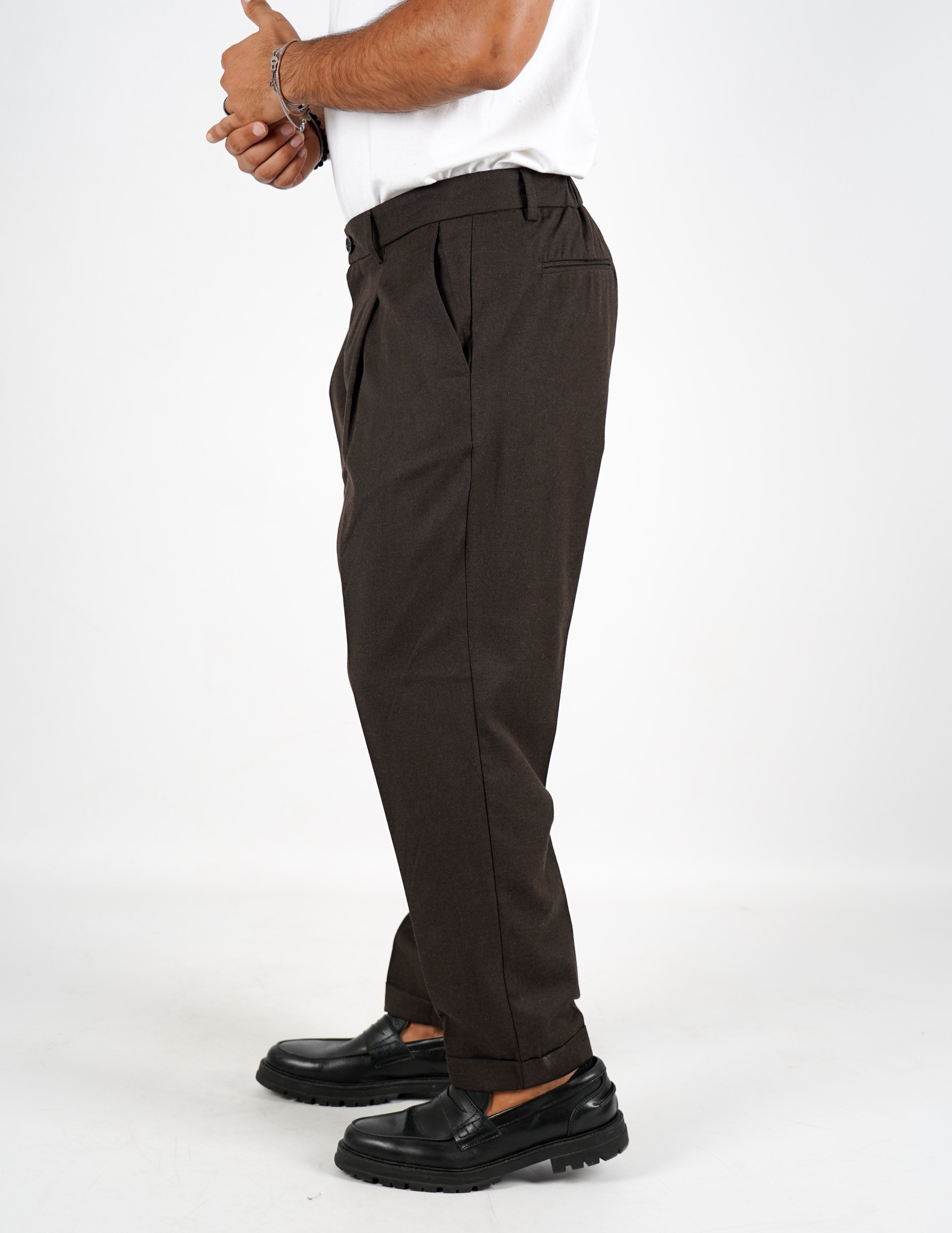 Pantalone con pence Over D