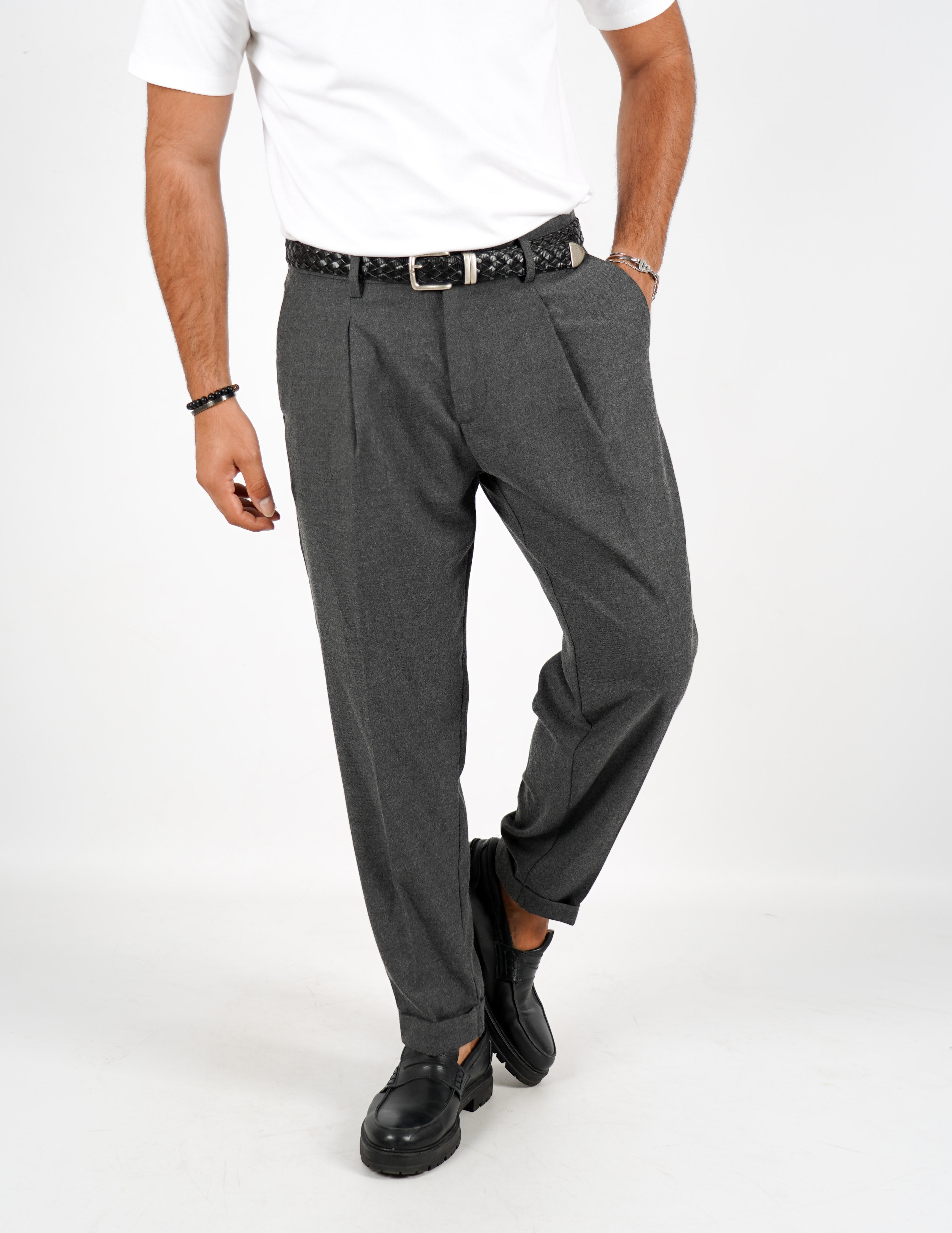 Pantalone con pence Over D