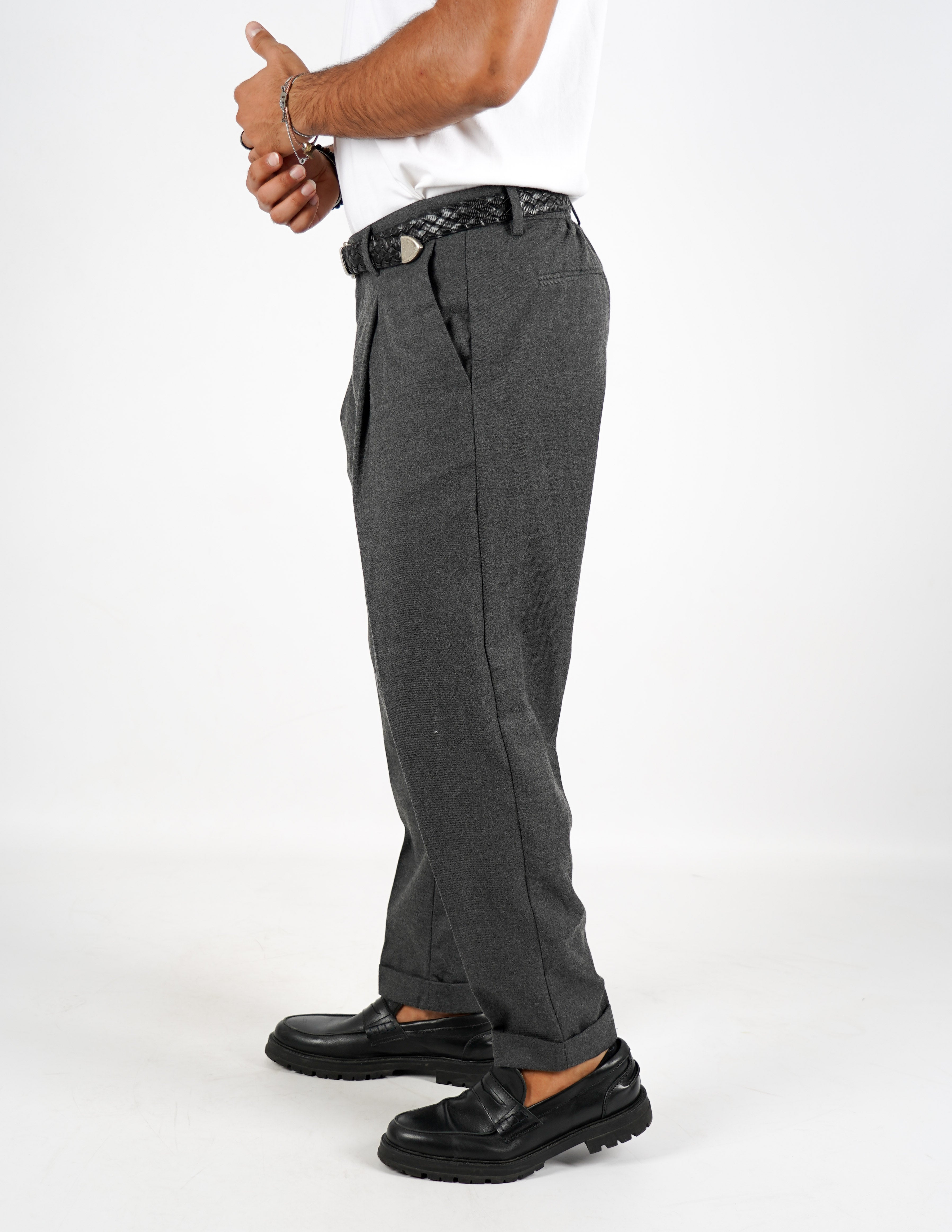 Pantalone con pence Over D