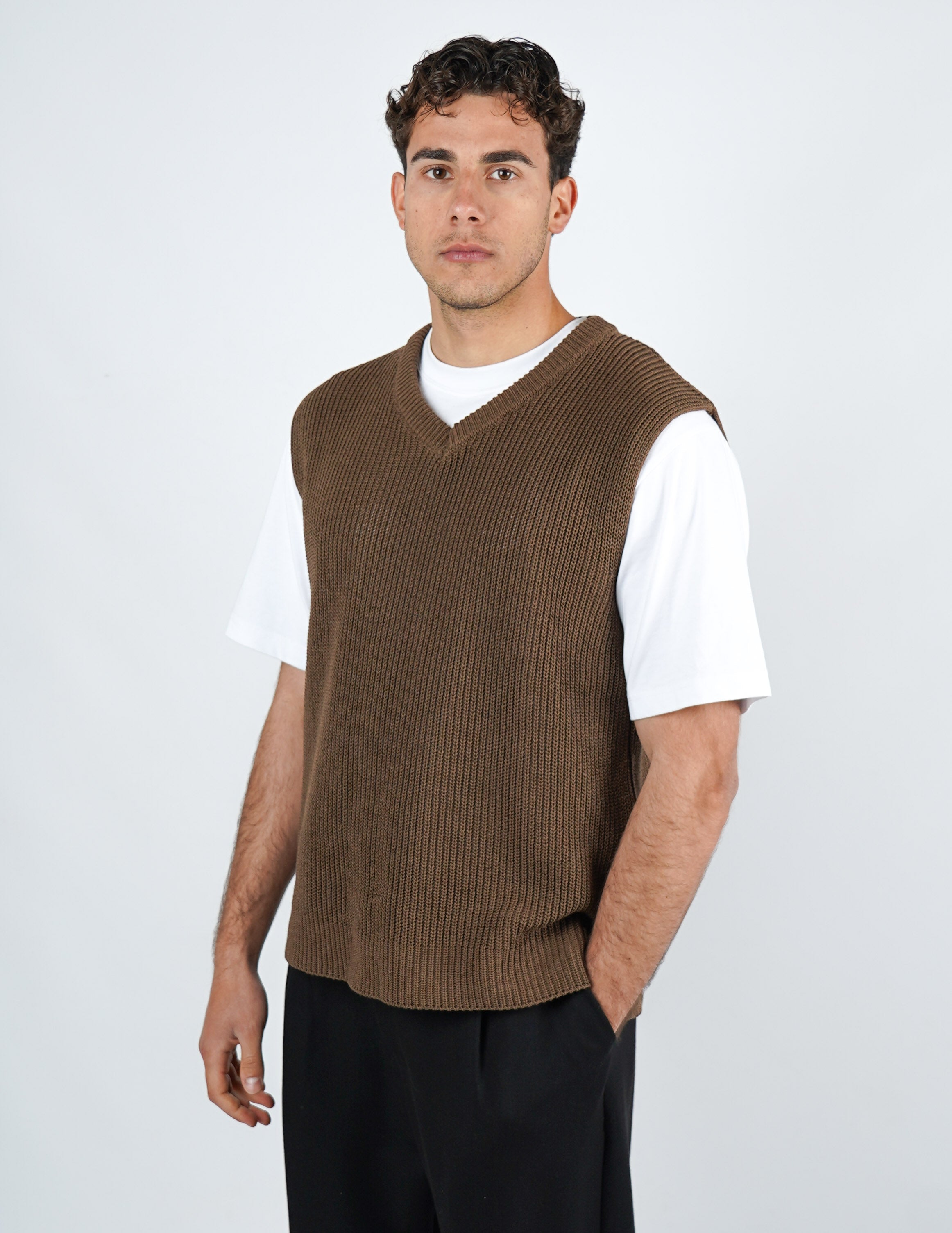 SMANICATO COLLO A V IN COTONE