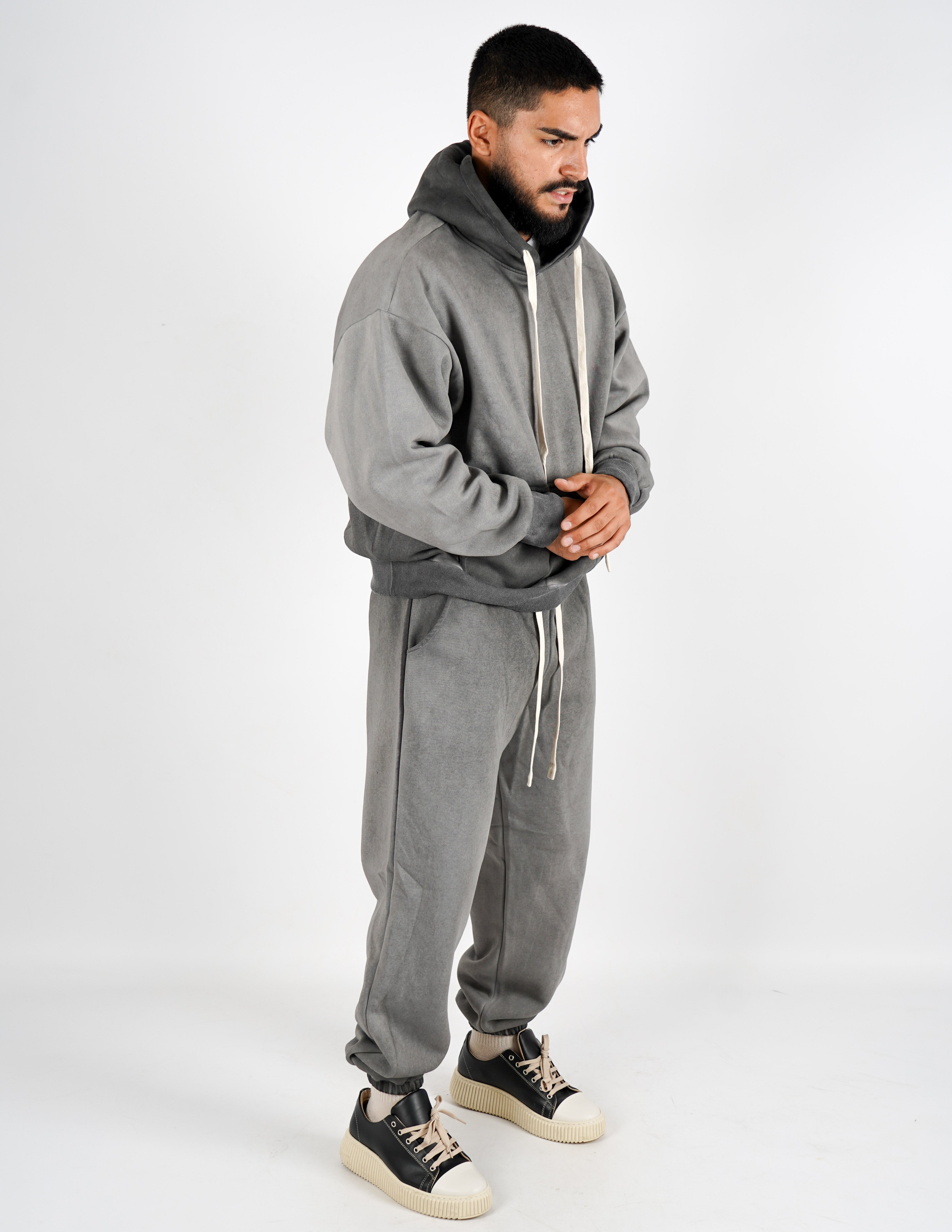 Tuta completa con elastico