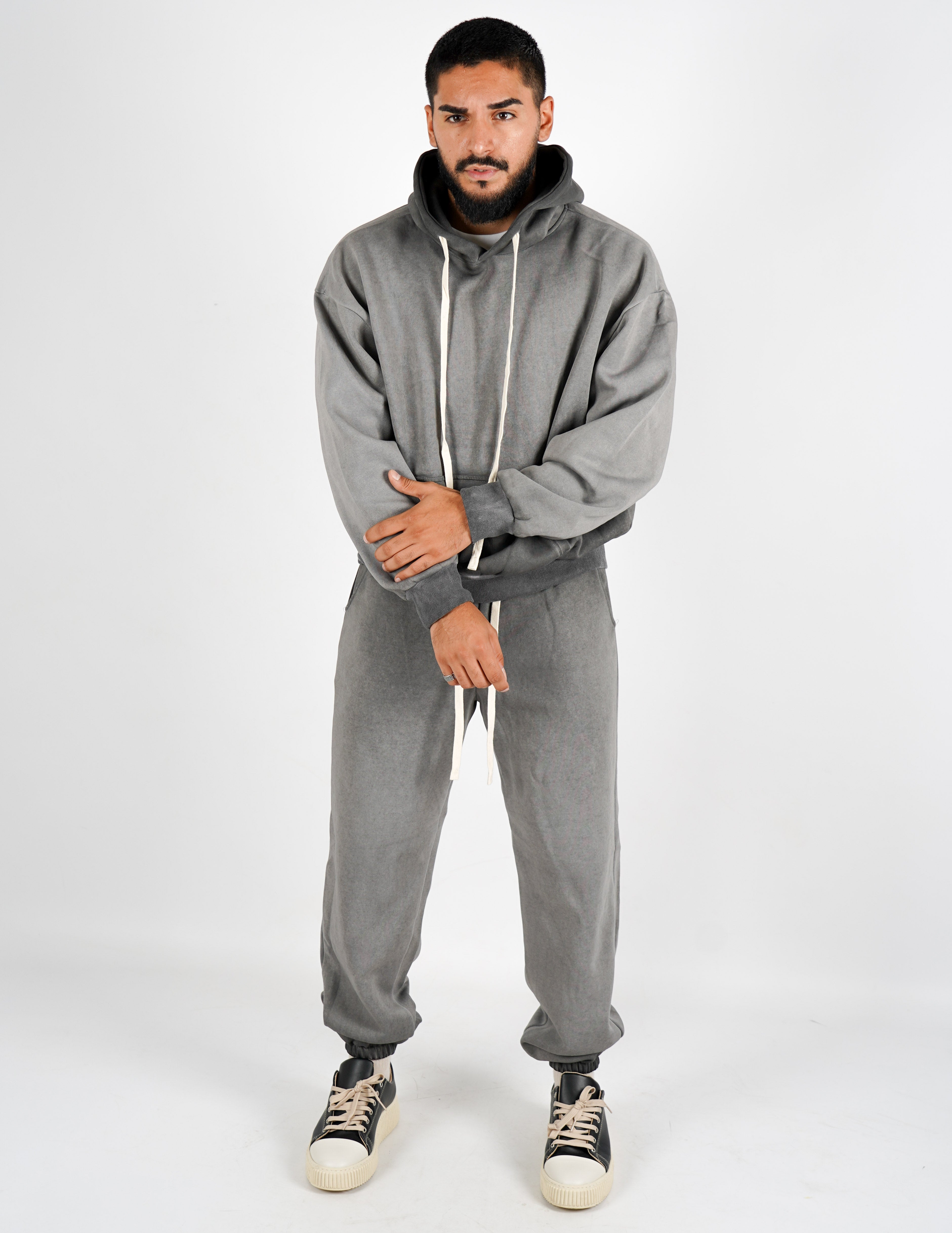 Tuta completa con elastico