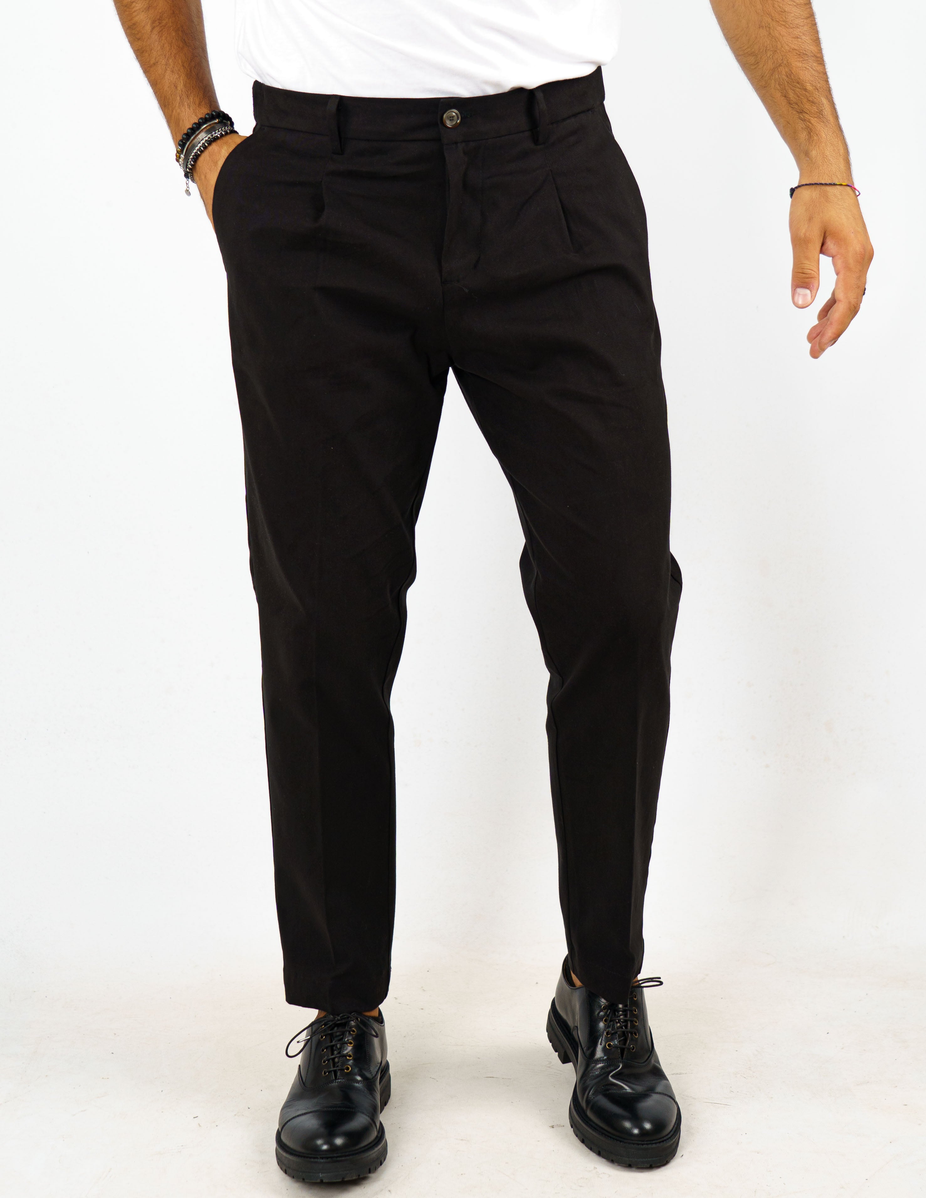 pantalone lungo con pence over d