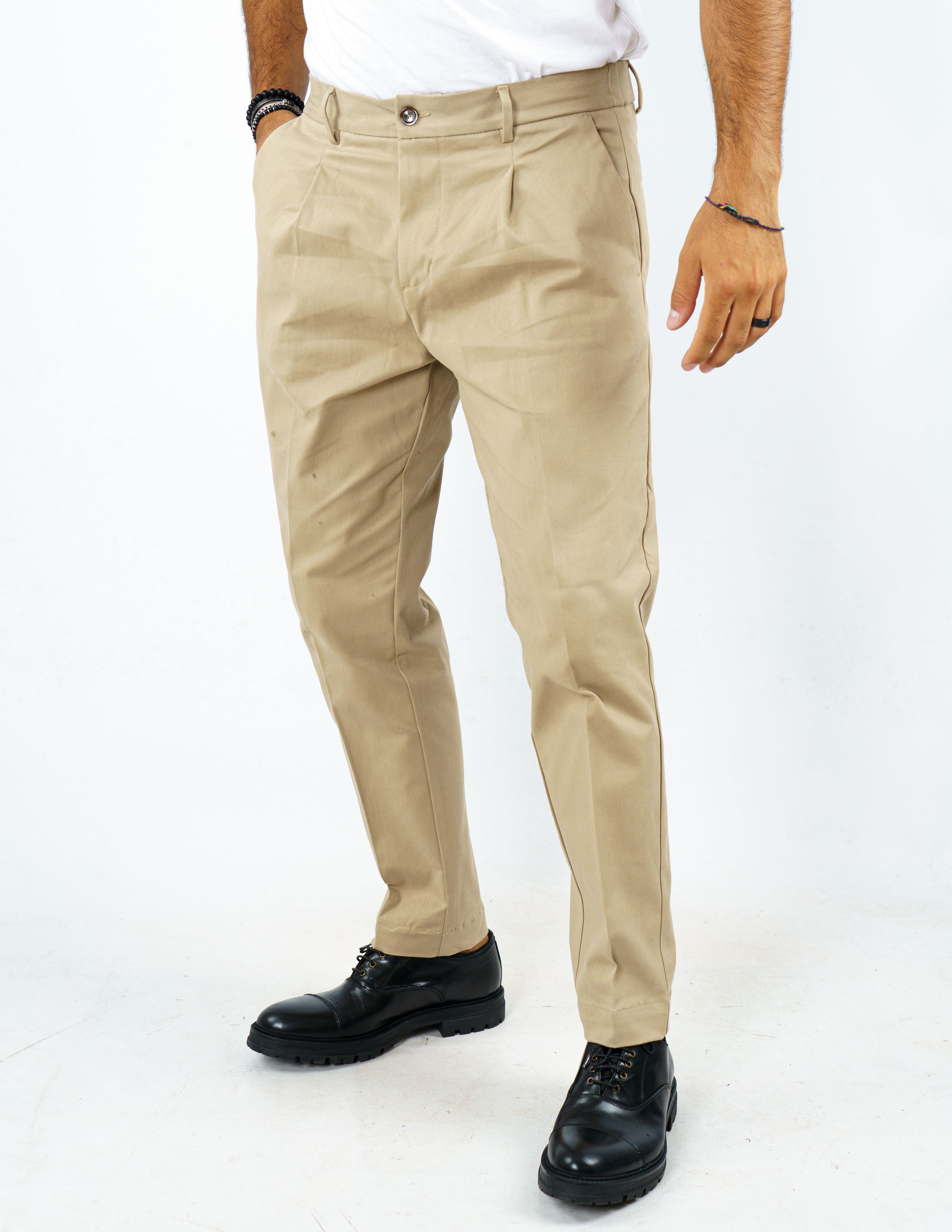 pantalone lungo con pence over d
