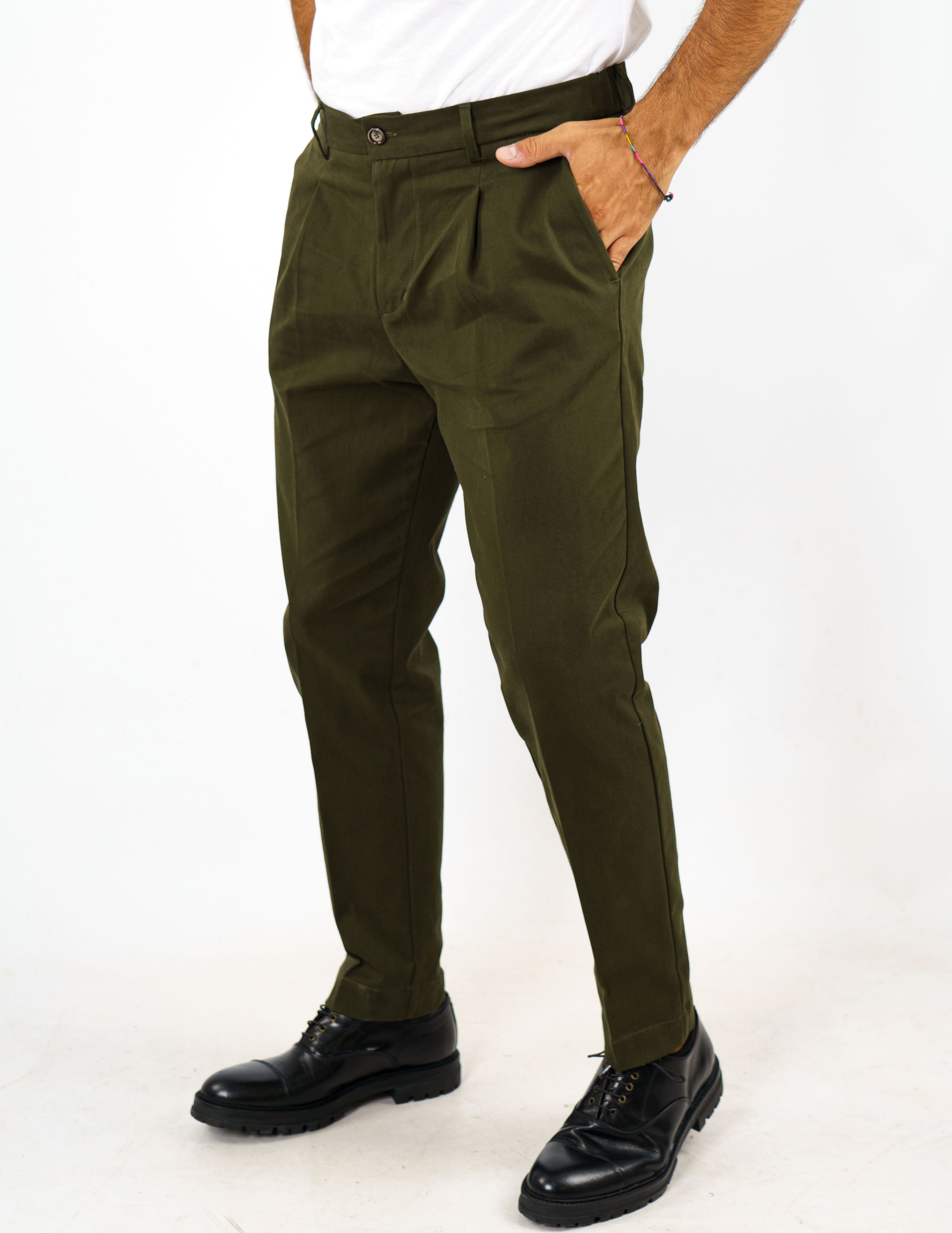 pantalone lungo con pence over d