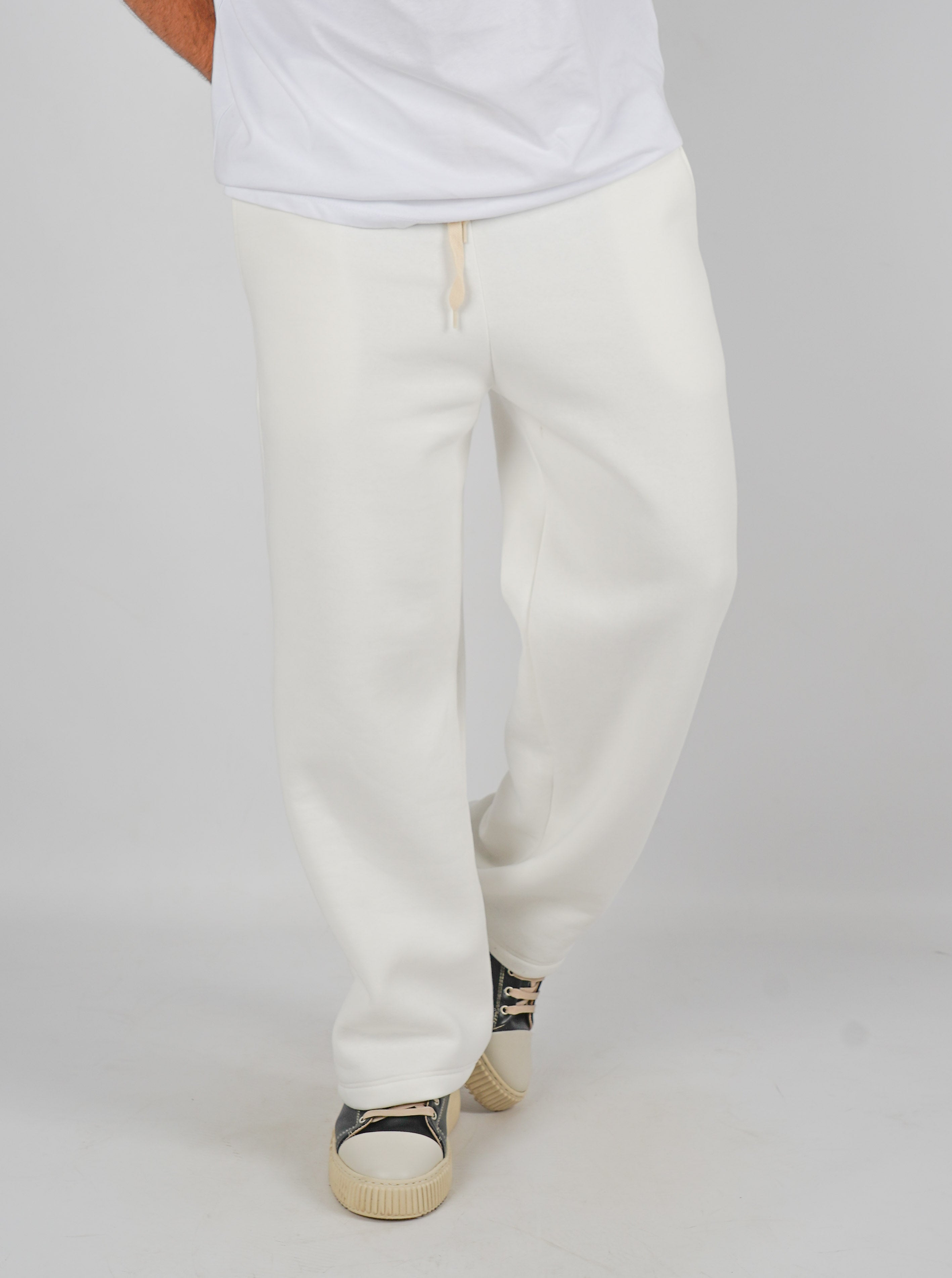 Pantalone in tuta fondo largo