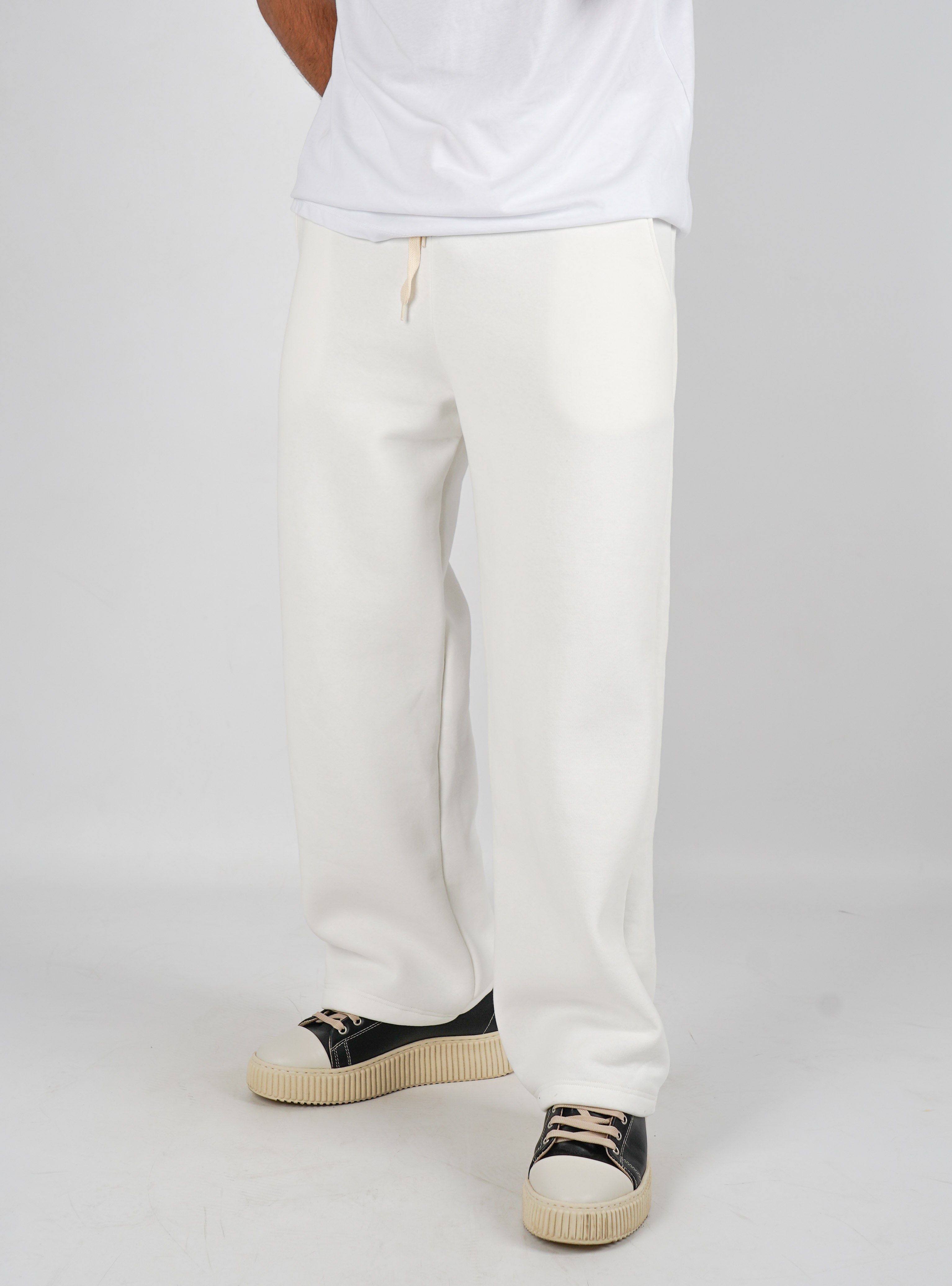 Pantalone in tuta fondo largo