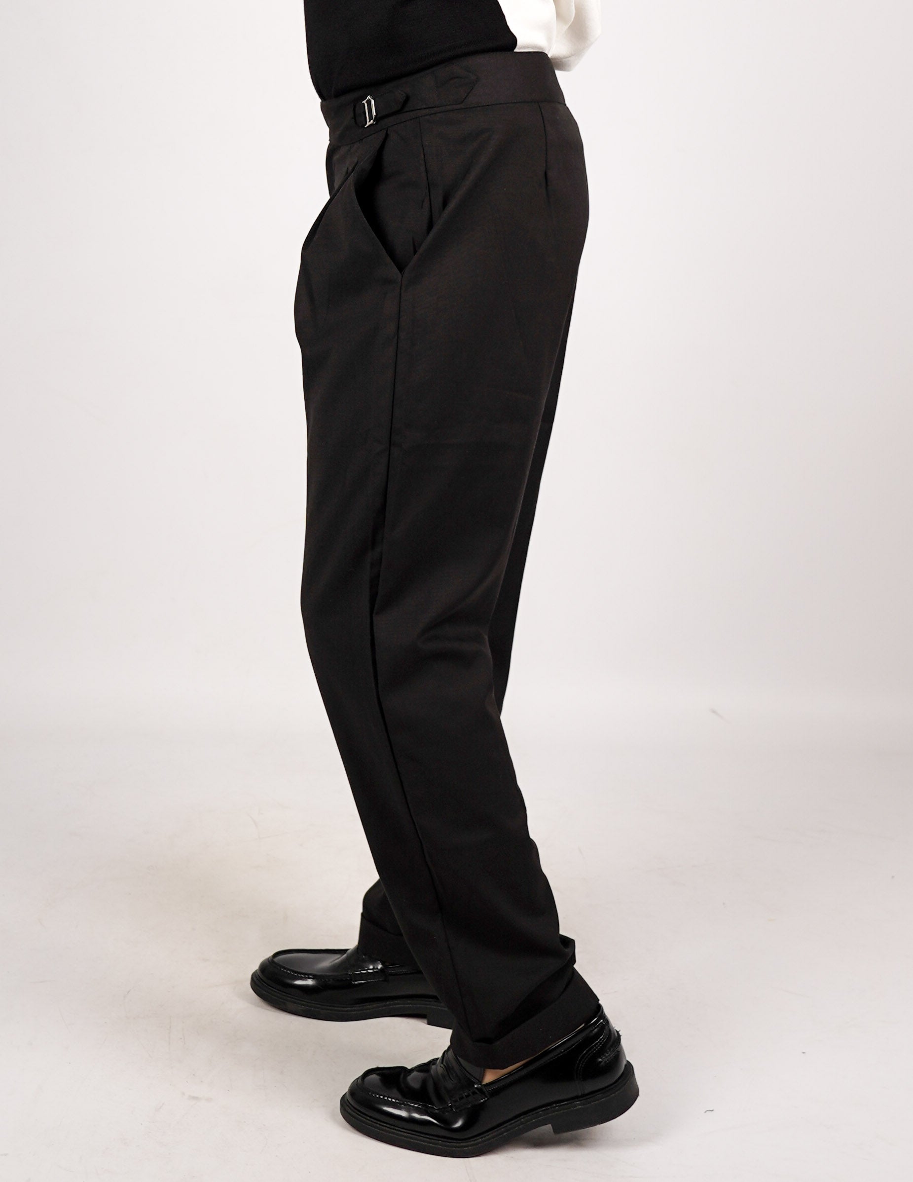 PANTALONE ELEGANTE CON FIBIA