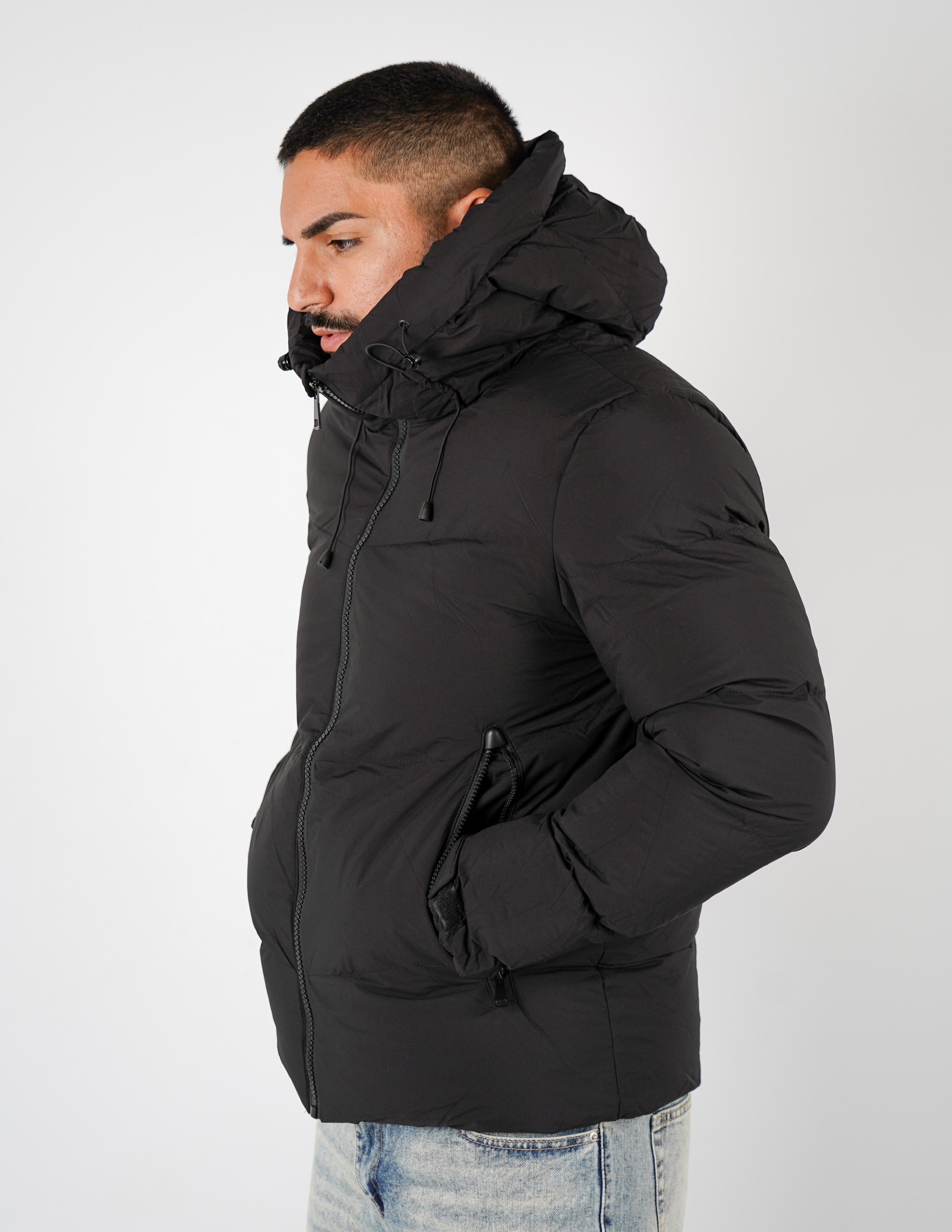 Bomber con cappuccio tinta unita