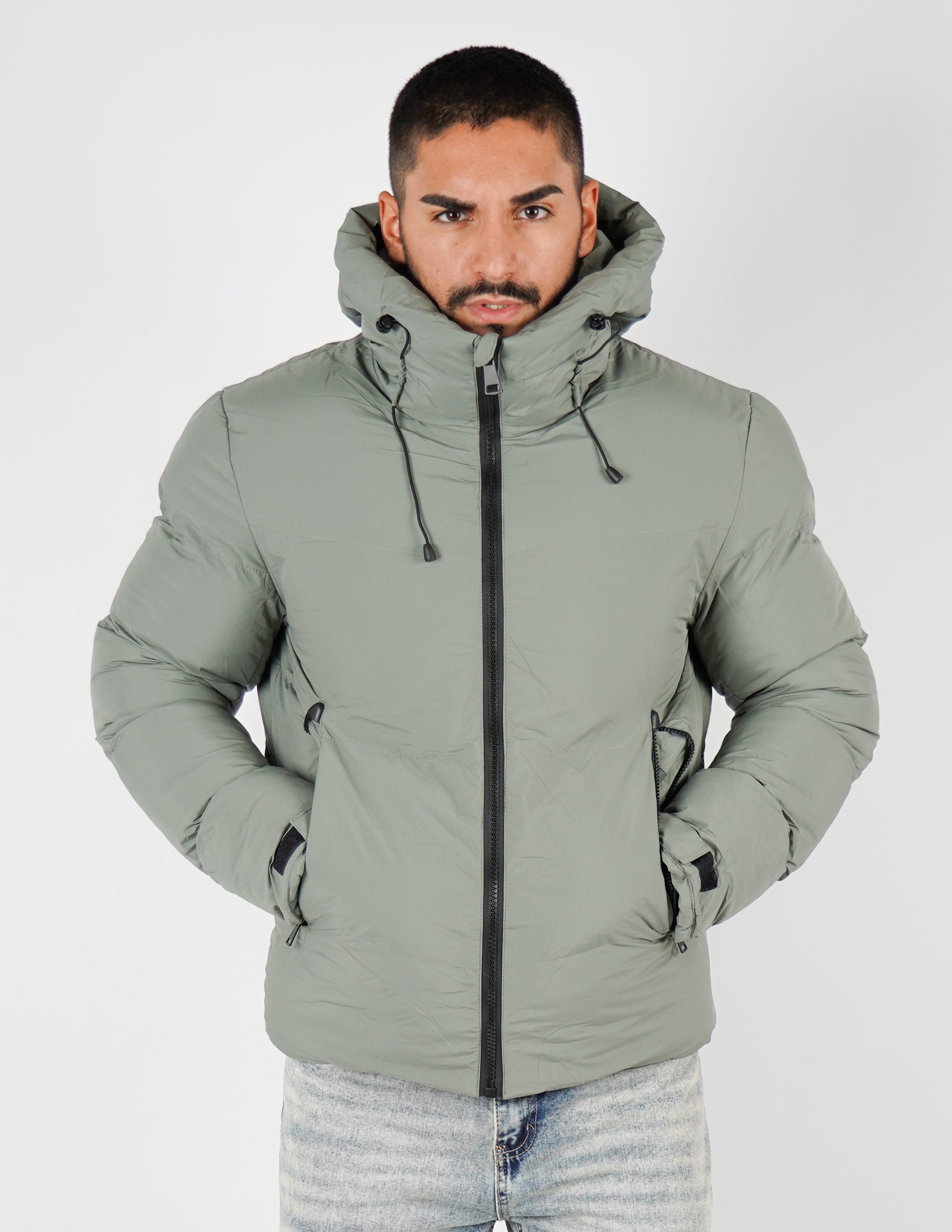 Bomber con cappuccio tinta unita