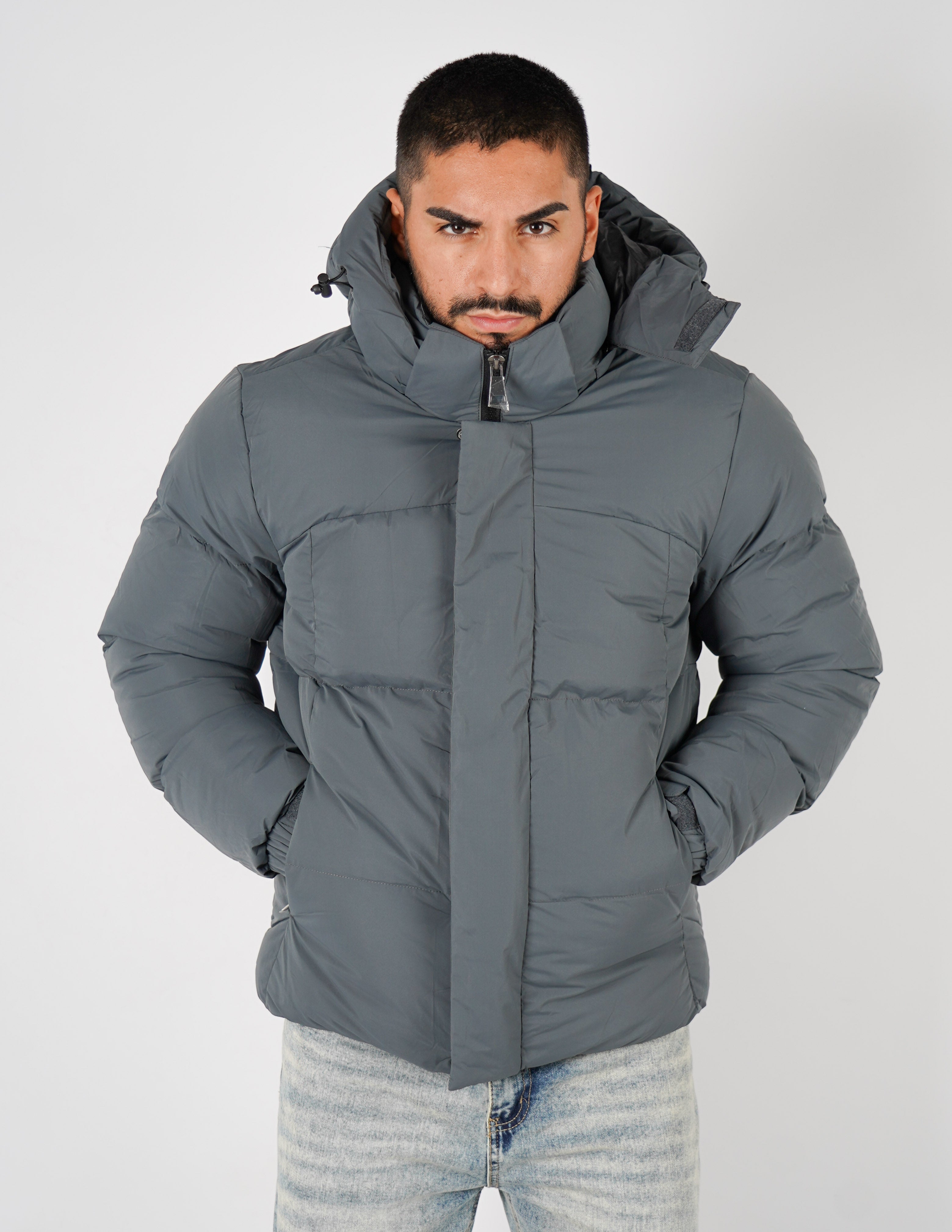 Bomber con cappuccio tinta unita