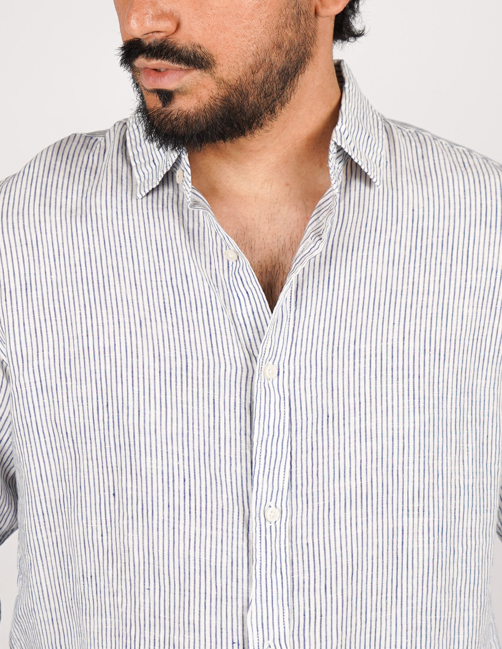 CAMICIA IN MISTO LINO RIGA STRETTA