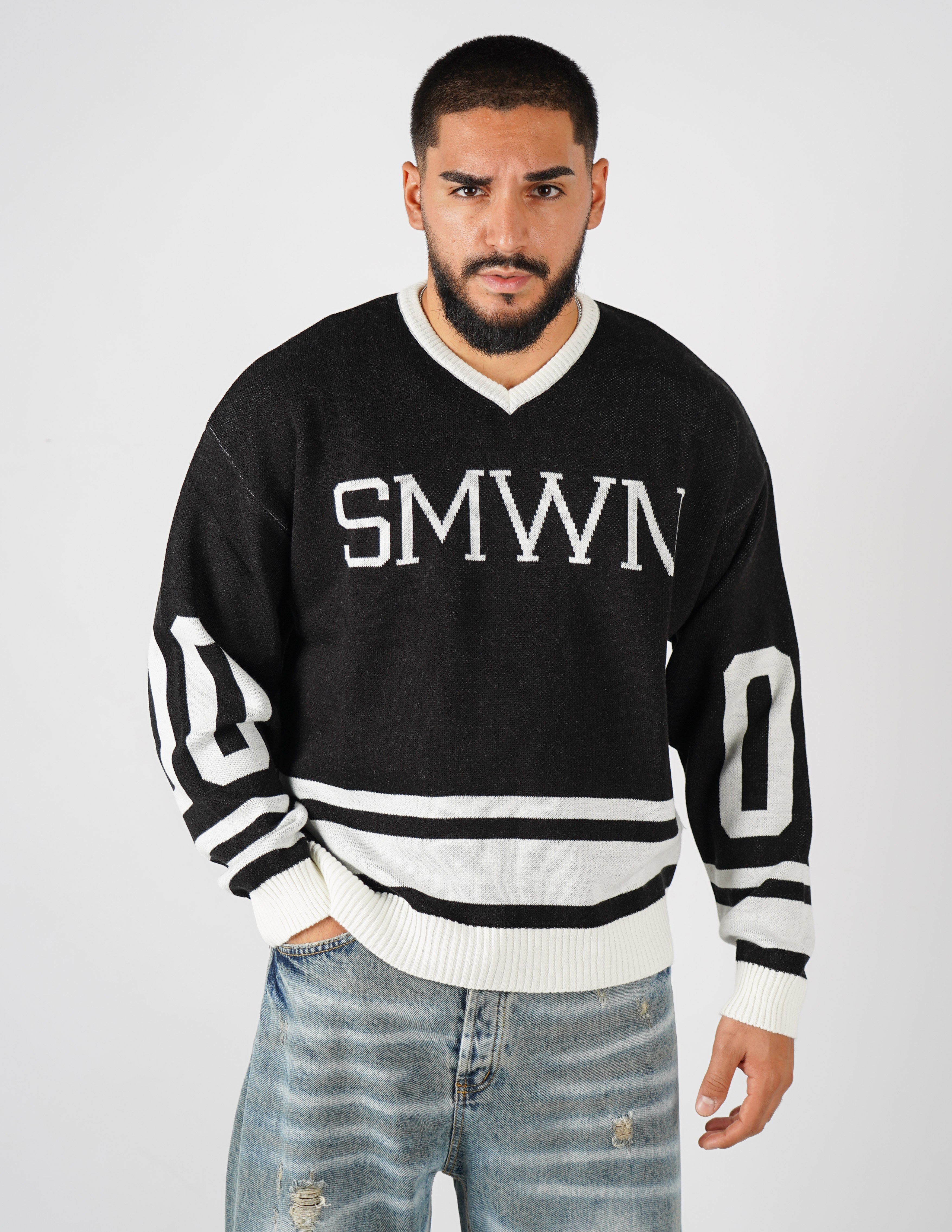 MAGLIA A PUNTA CON SCRITTE