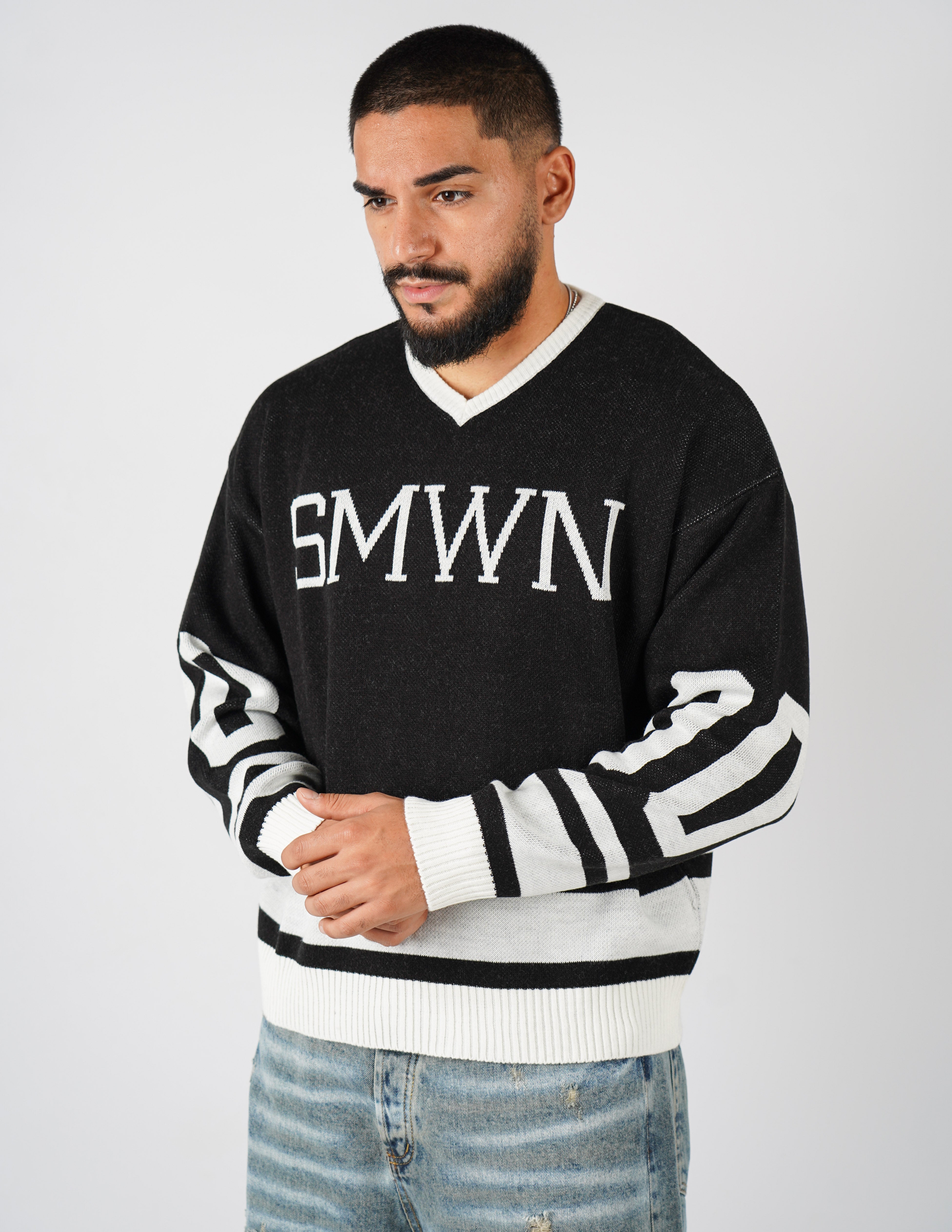 MAGLIA A PUNTA CON SCRITTE