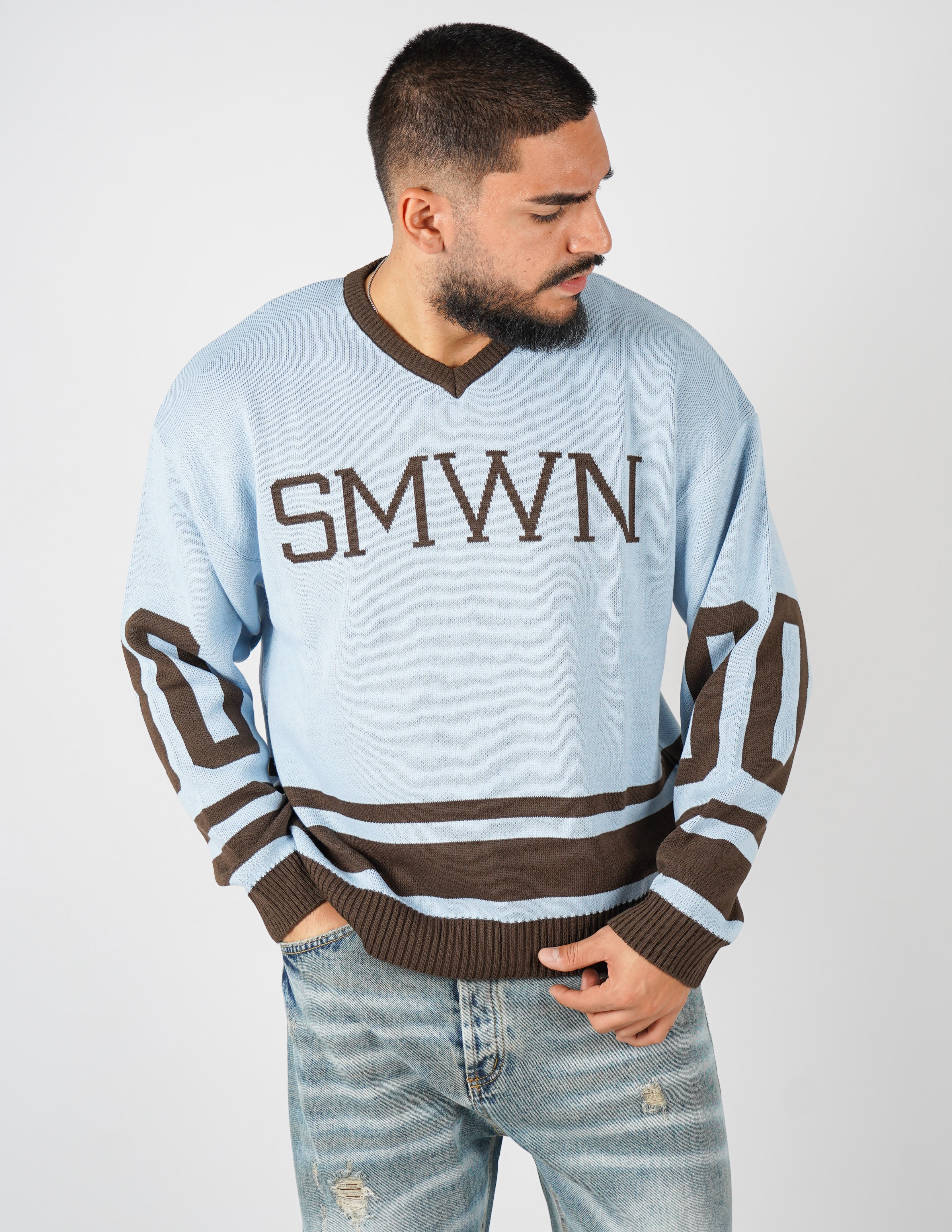 MAGLIA A PUNTA CON SCRITTE