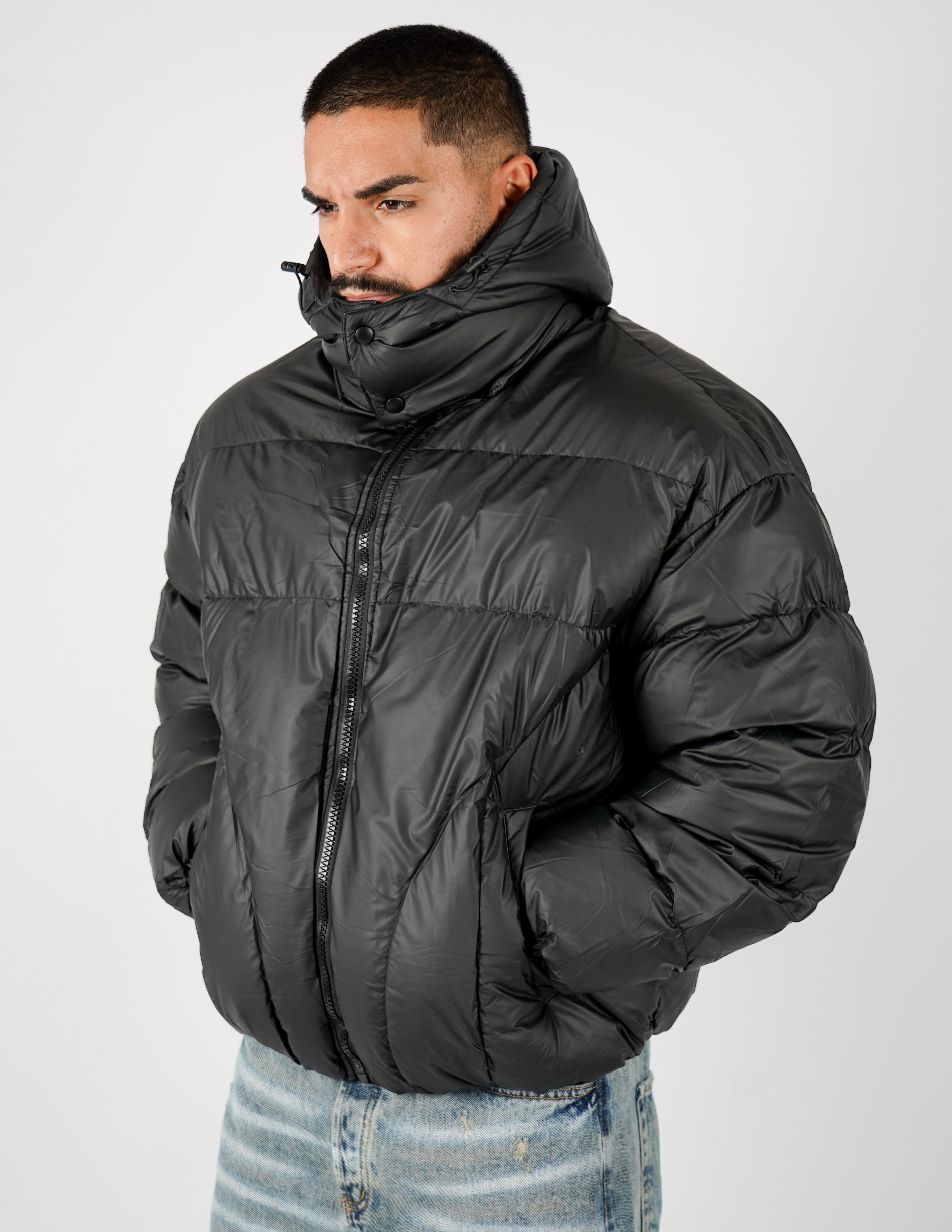 BOMBER CON CAPPUCCIO CROP FIT