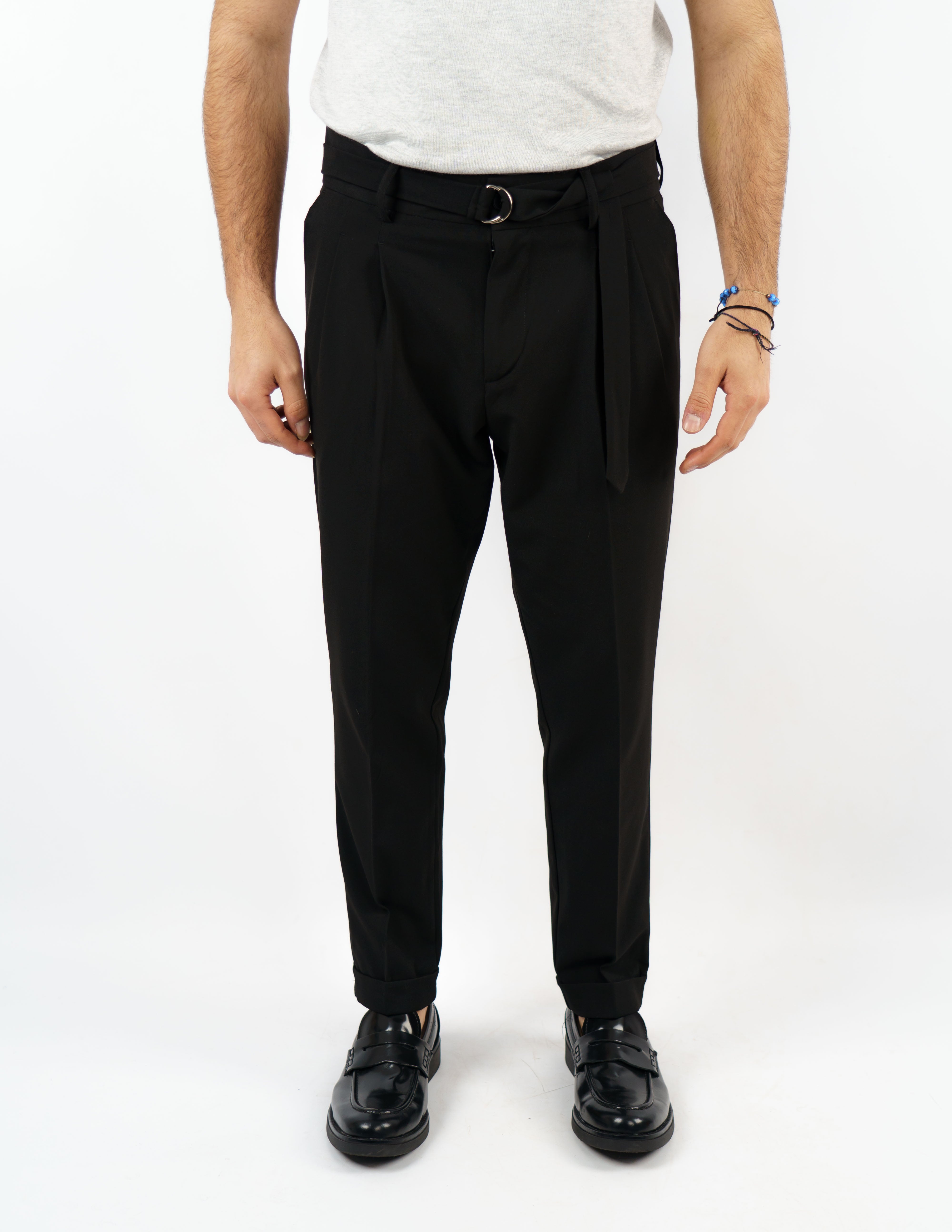 pantalone con pence e cintura