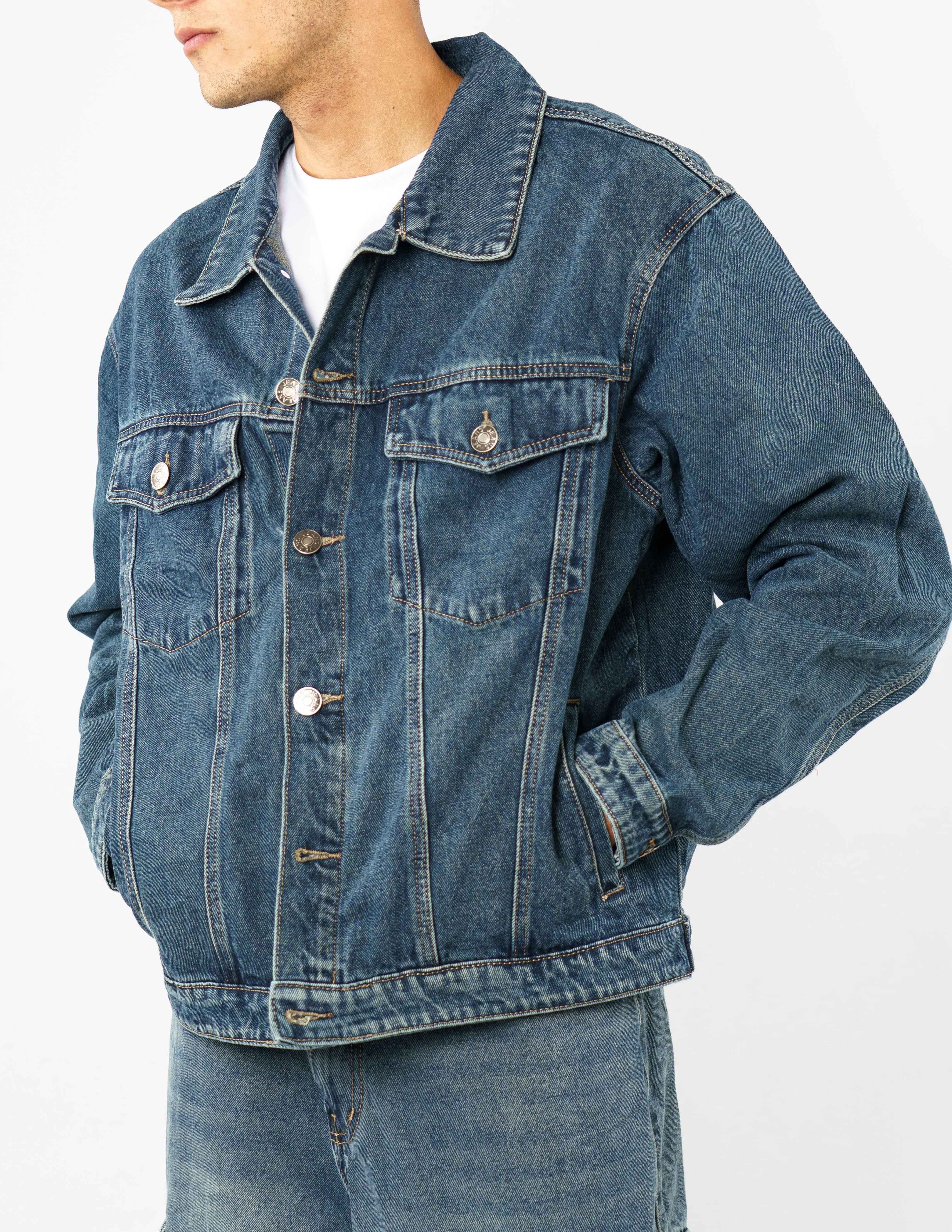 giubbino in denim oversize
