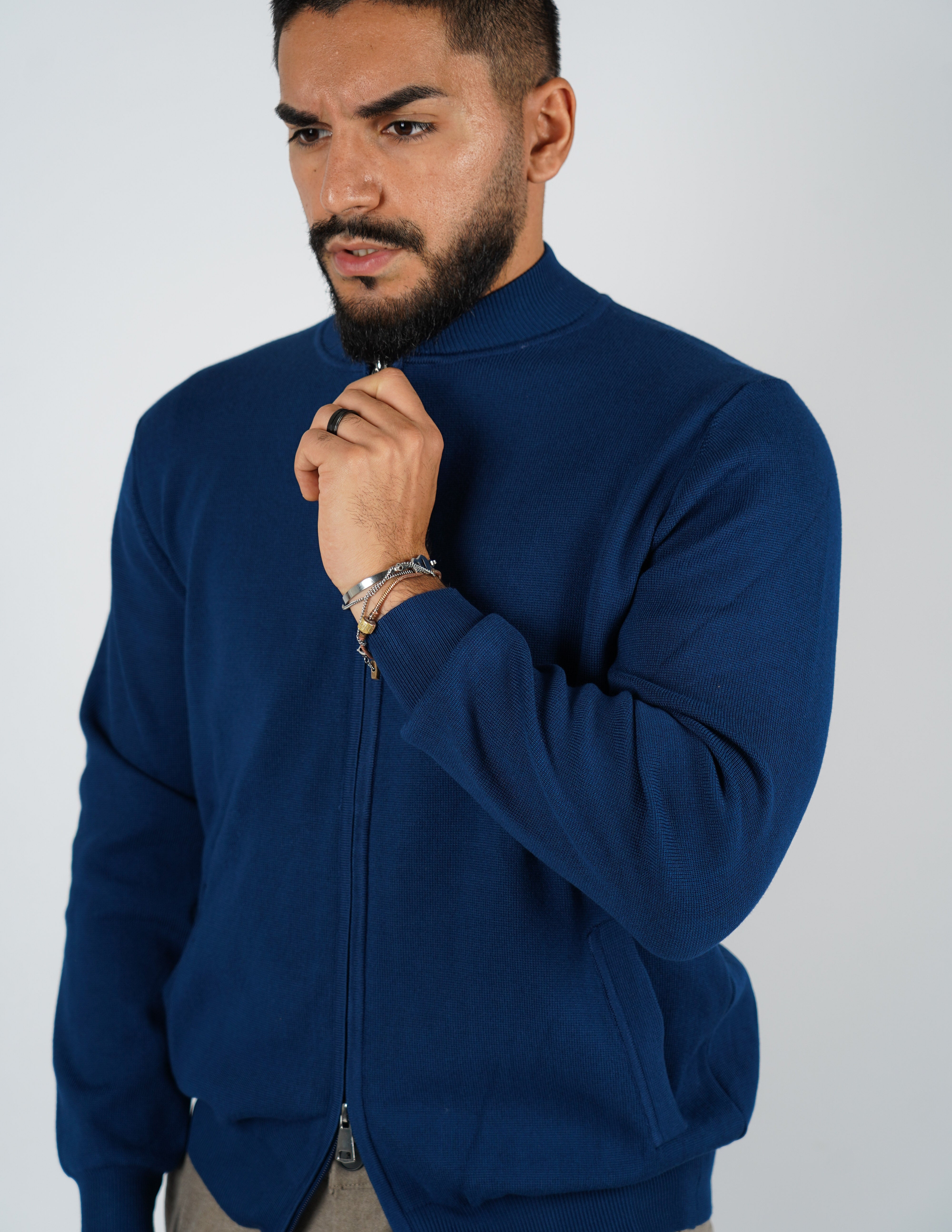 cardigan college con zip