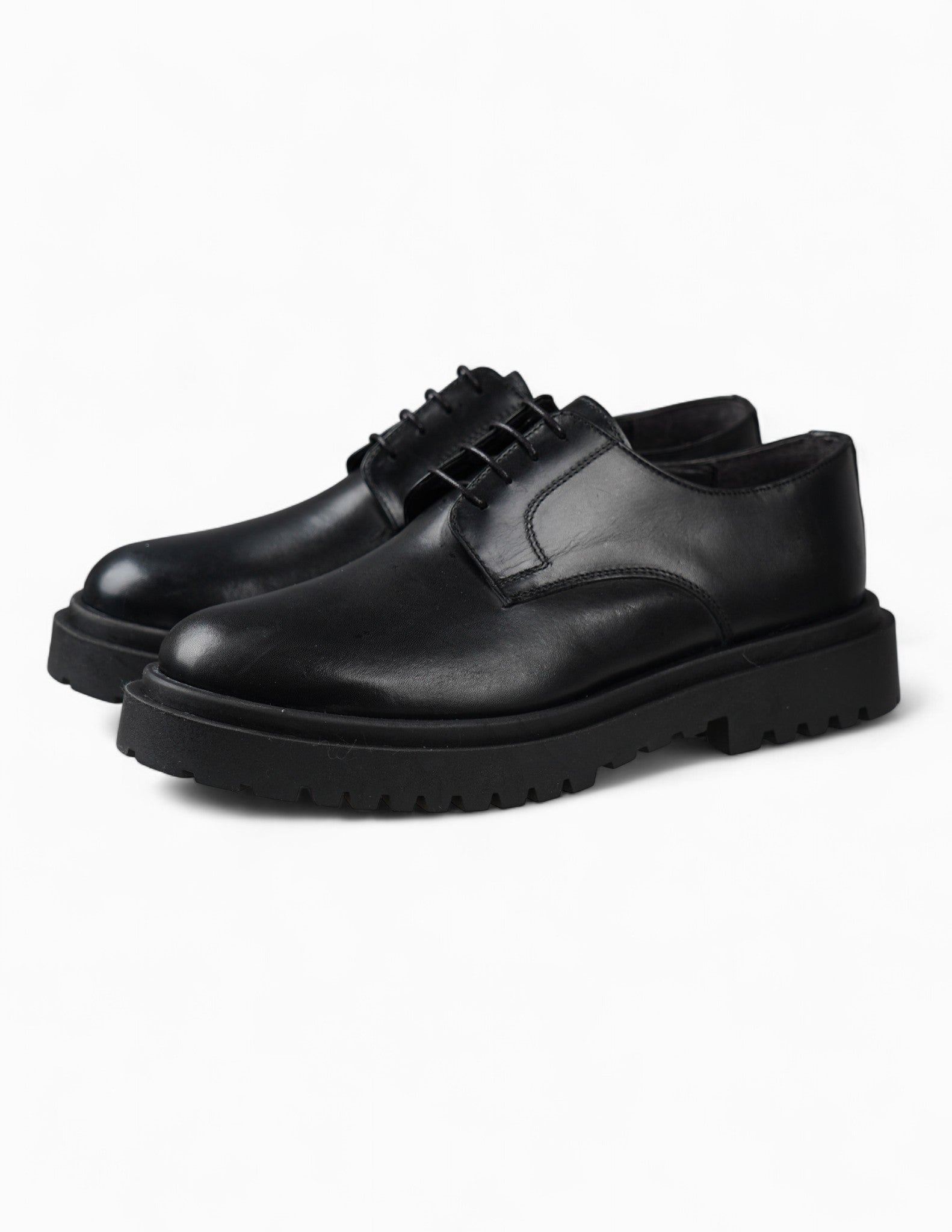 MOCASSINO IN PELLE CON FONDO TRACK