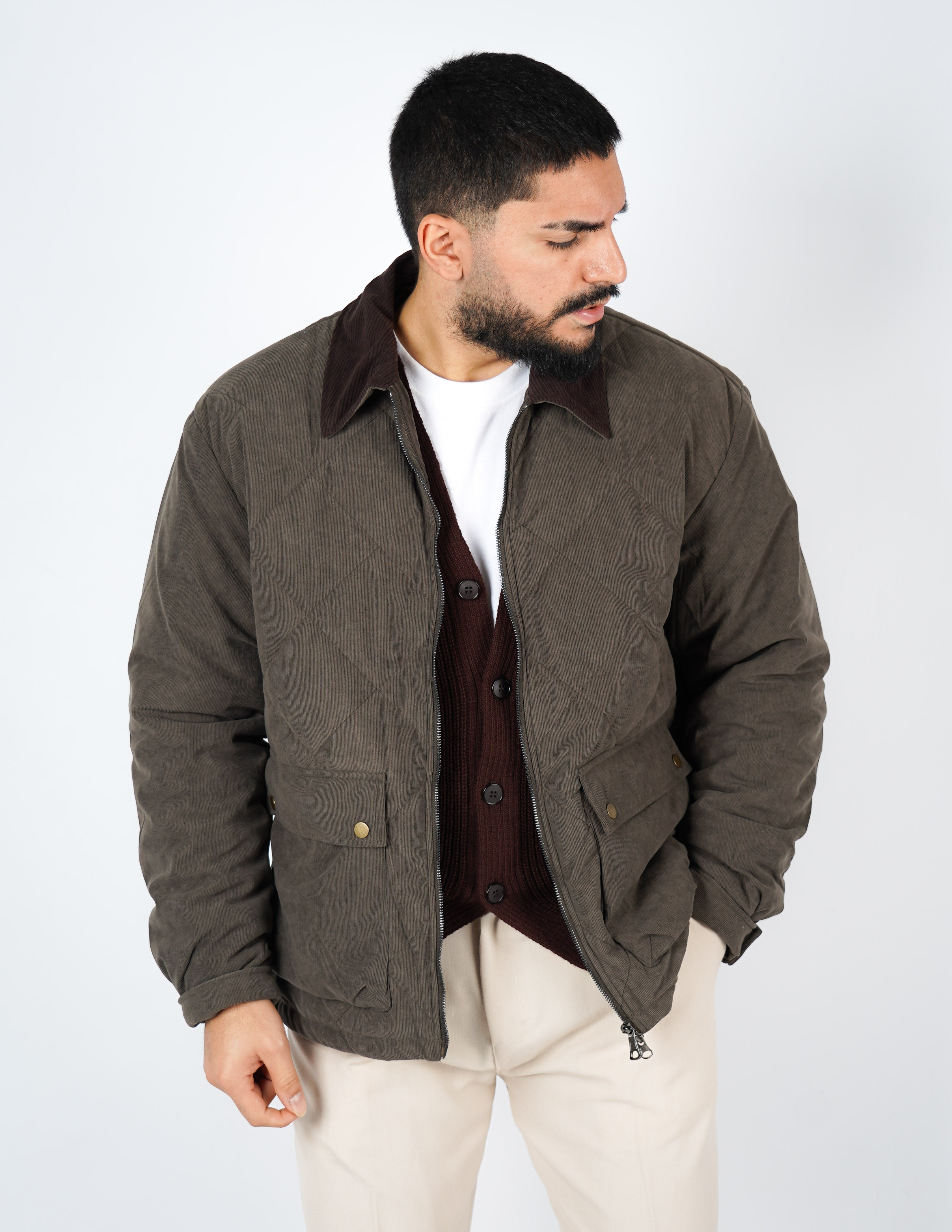 Giubbino in velluto con collo marrone