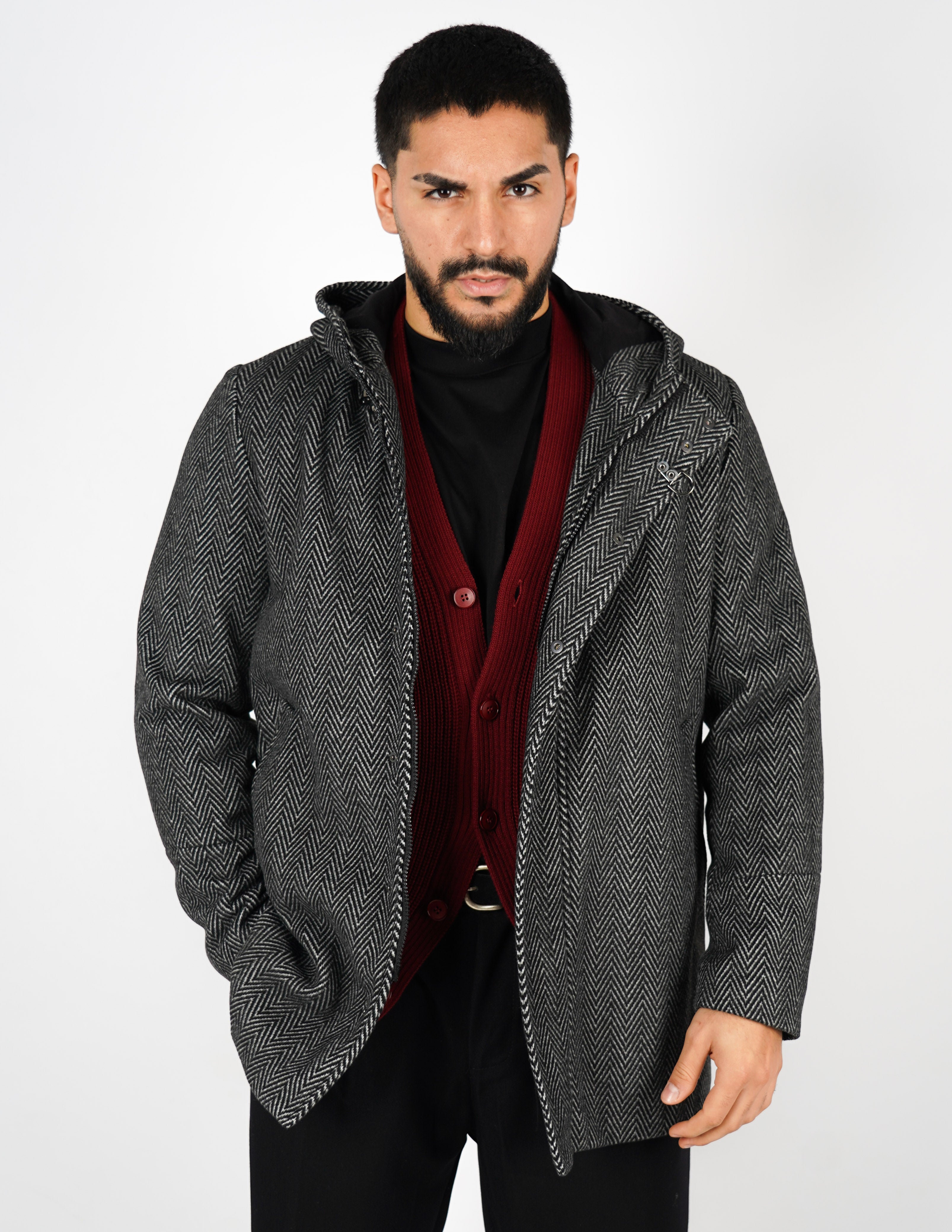 Cappotto uomo con cappuccio spigato