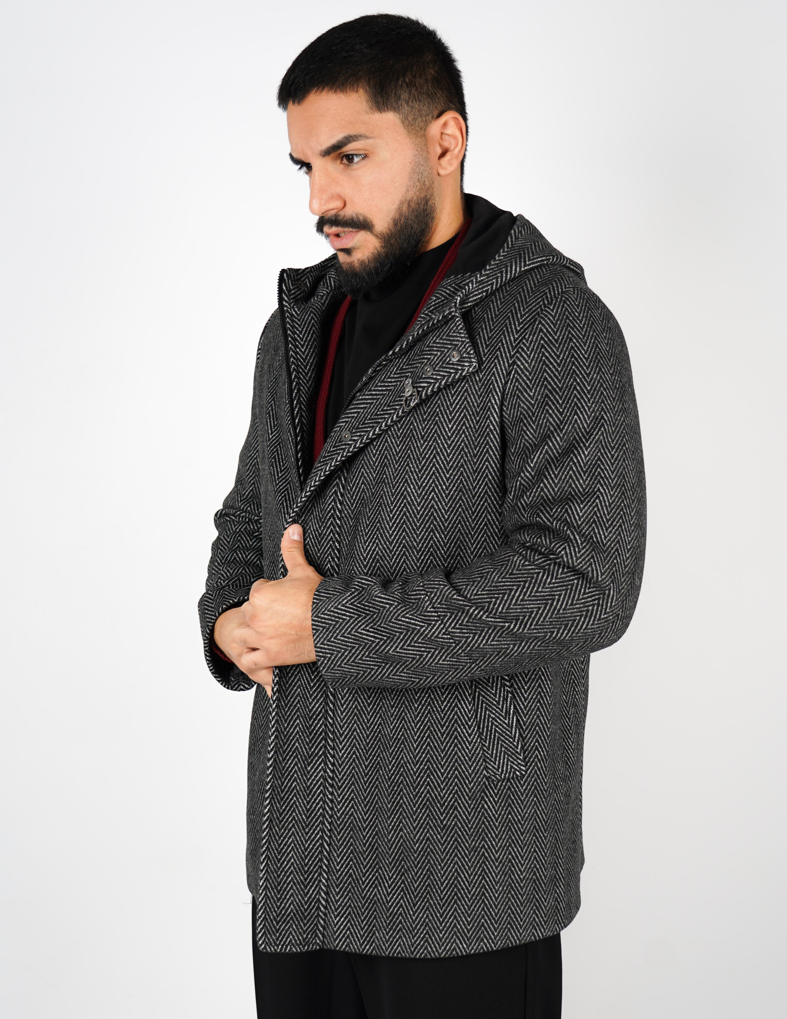 Cappotto uomo con cappuccio spigato