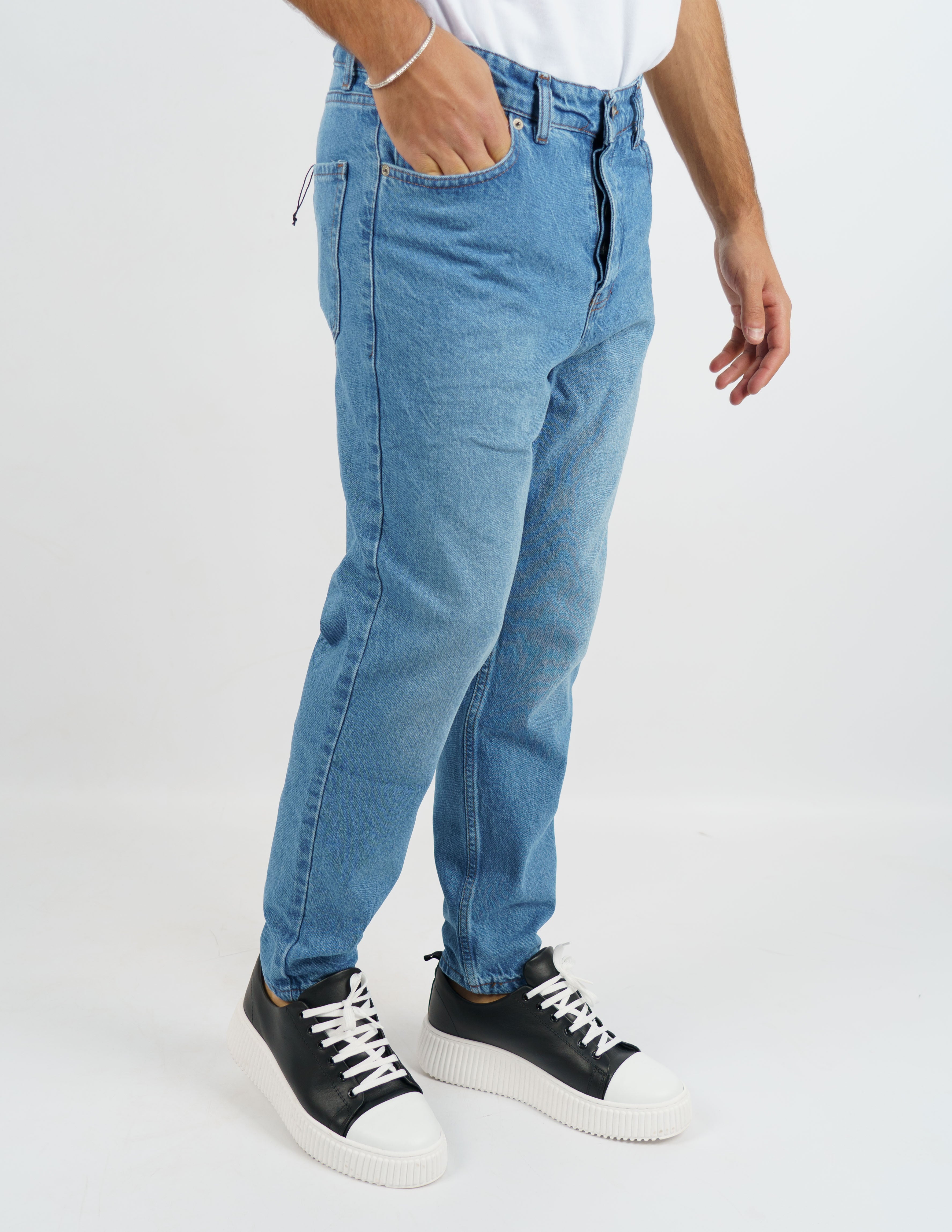 jeans carrot fit cinque tasche