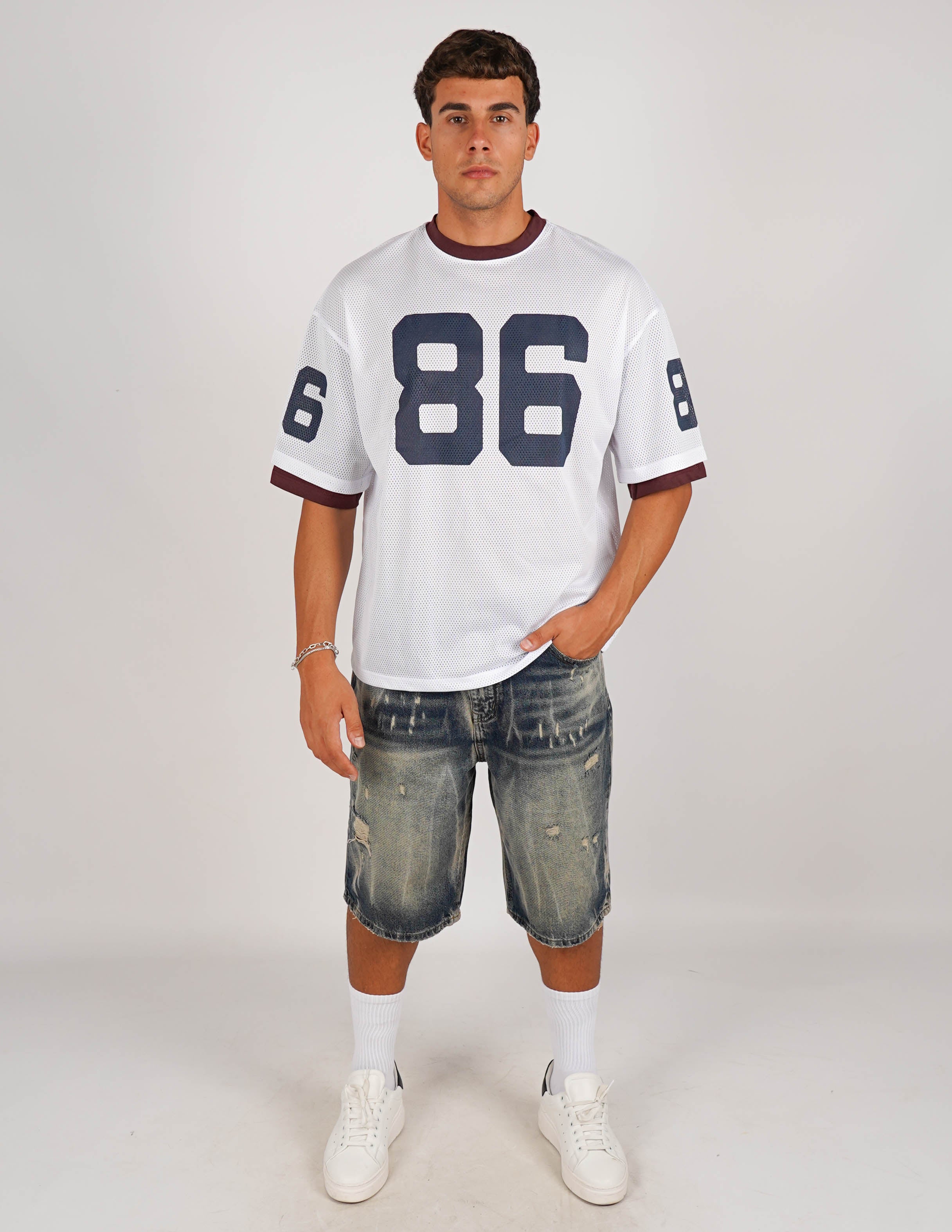 T-SHIRT CON STAMPA COLLEGE