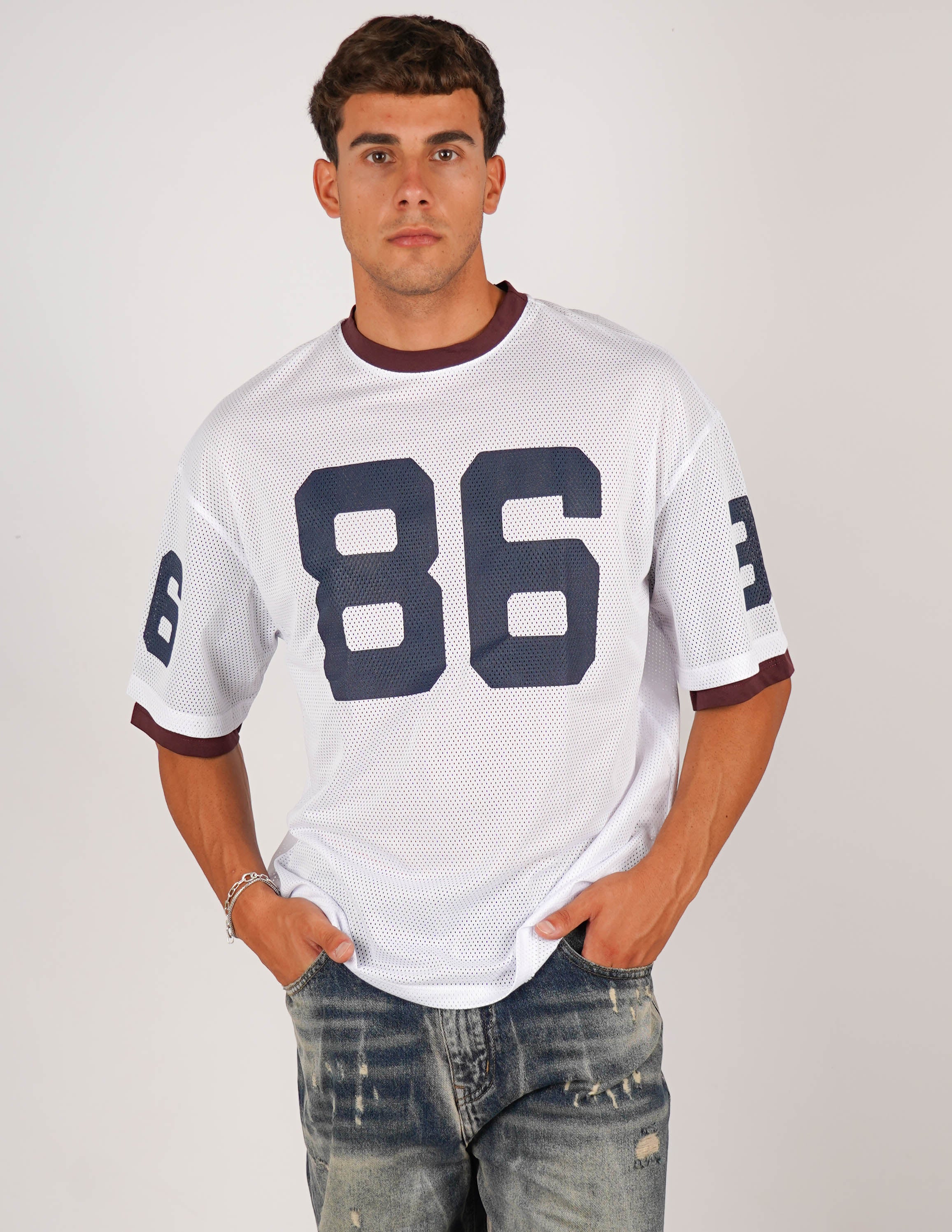 T-SHIRT CON STAMPA COLLEGE