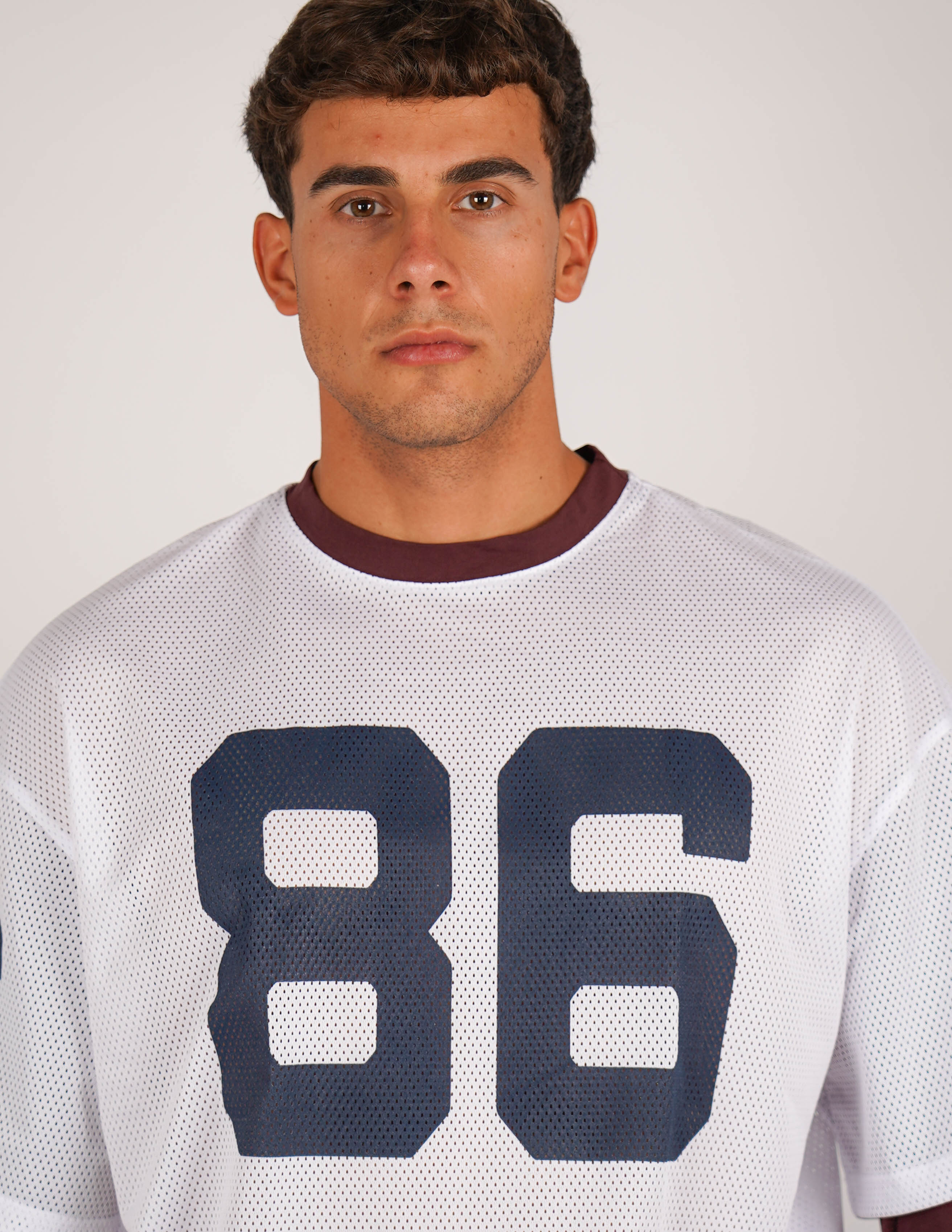 T-SHIRT CON STAMPA COLLEGE