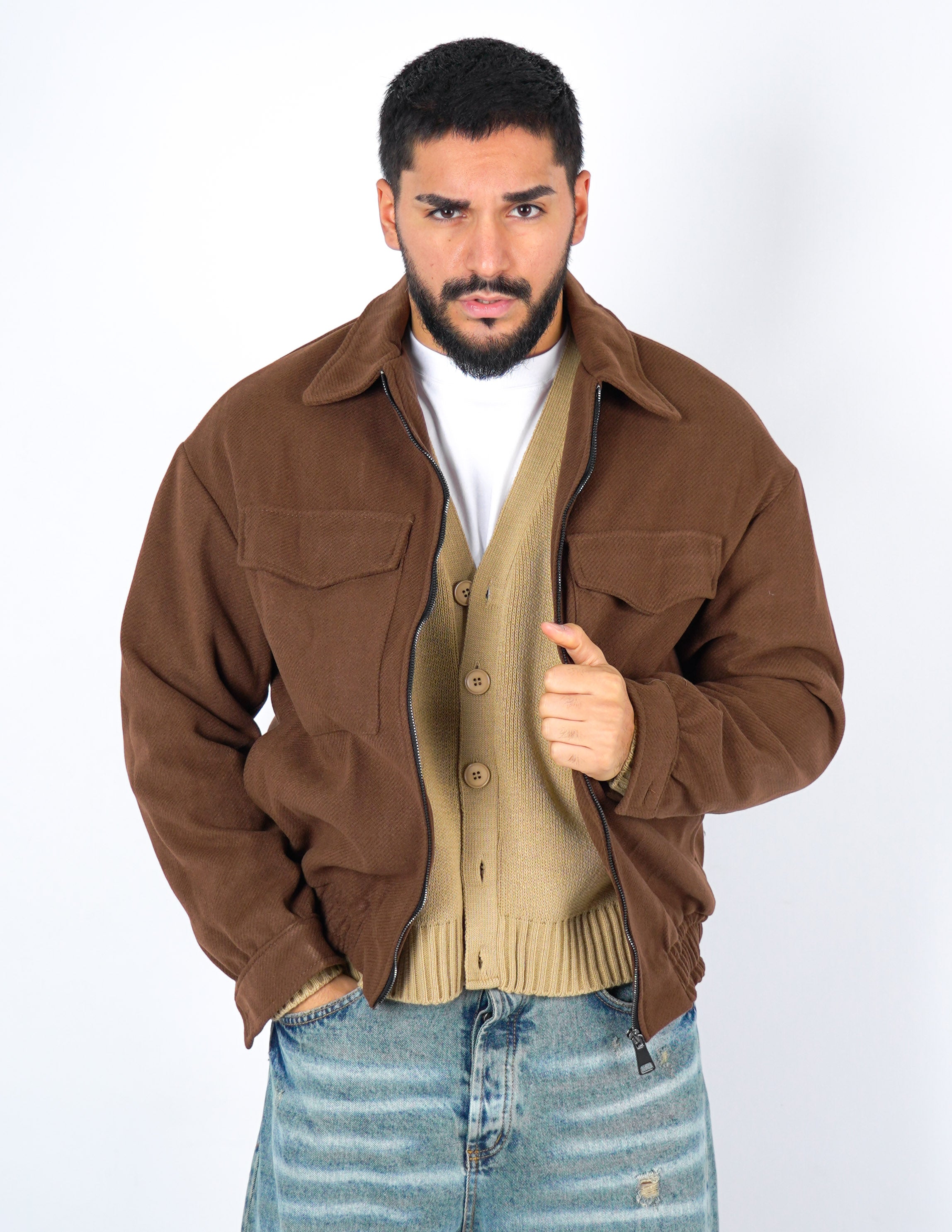 cappottino corto con tasche anteriori