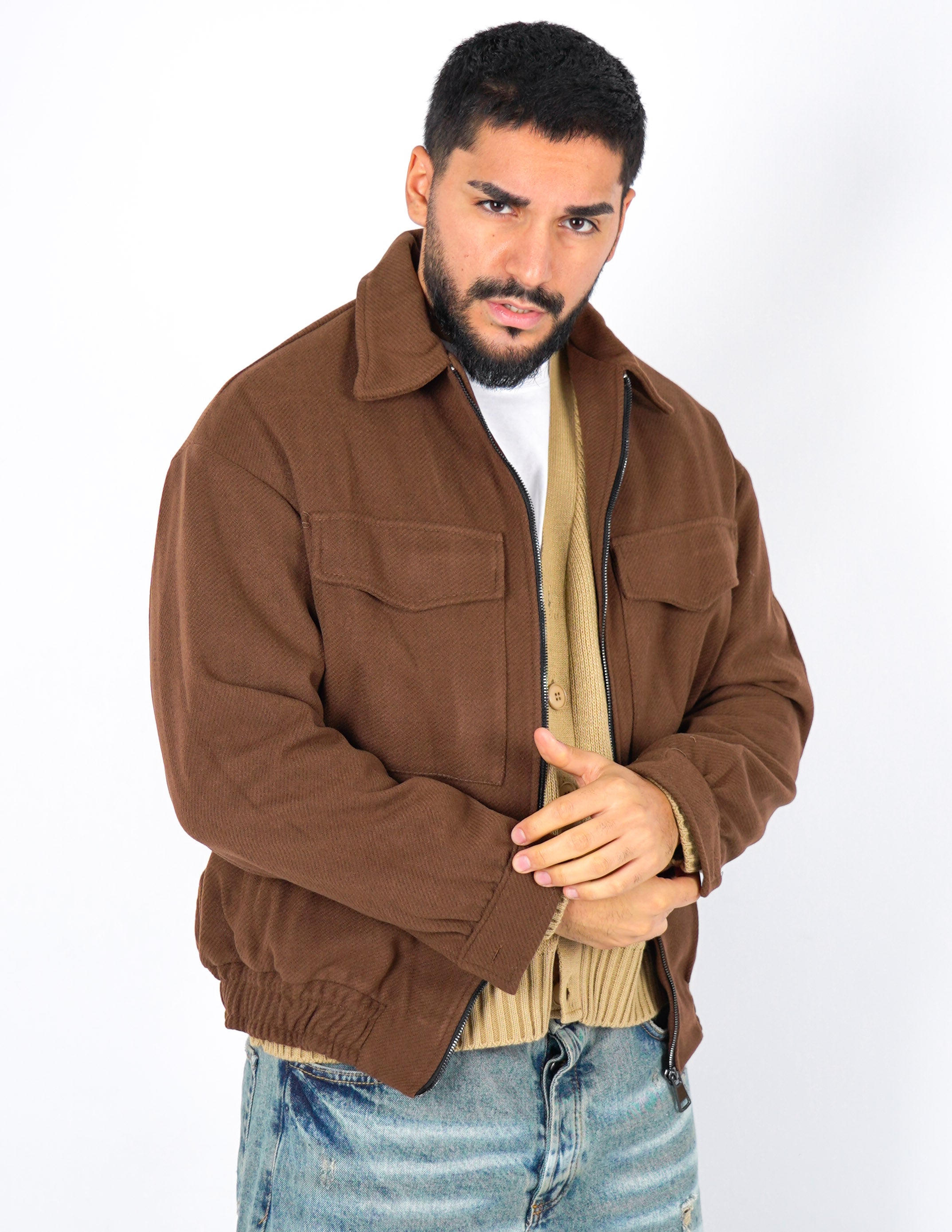 cappottino corto con tasche anteriori