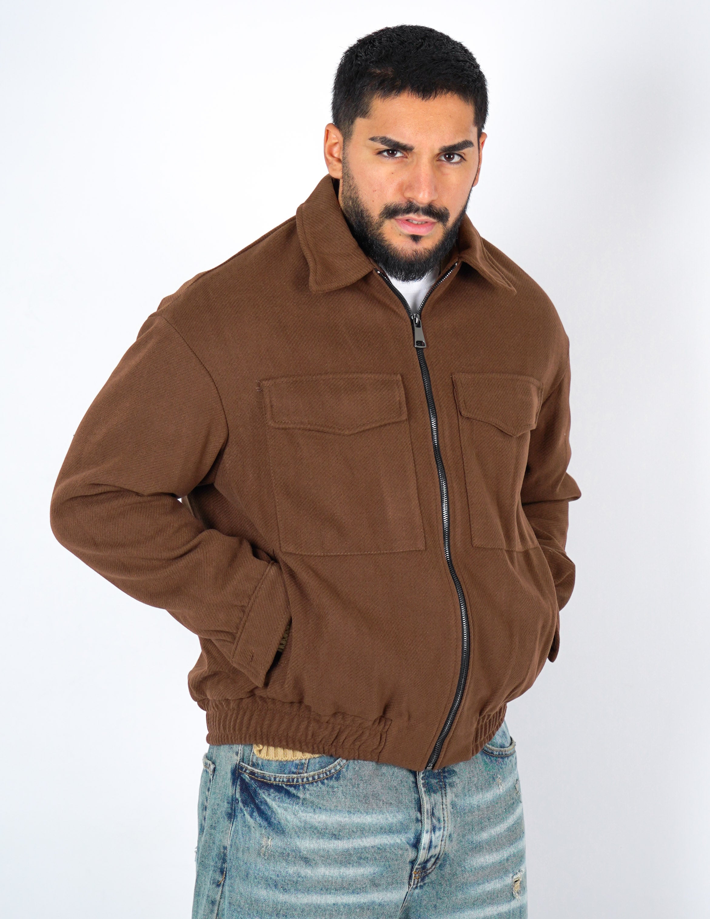 cappottino corto con tasche anteriori