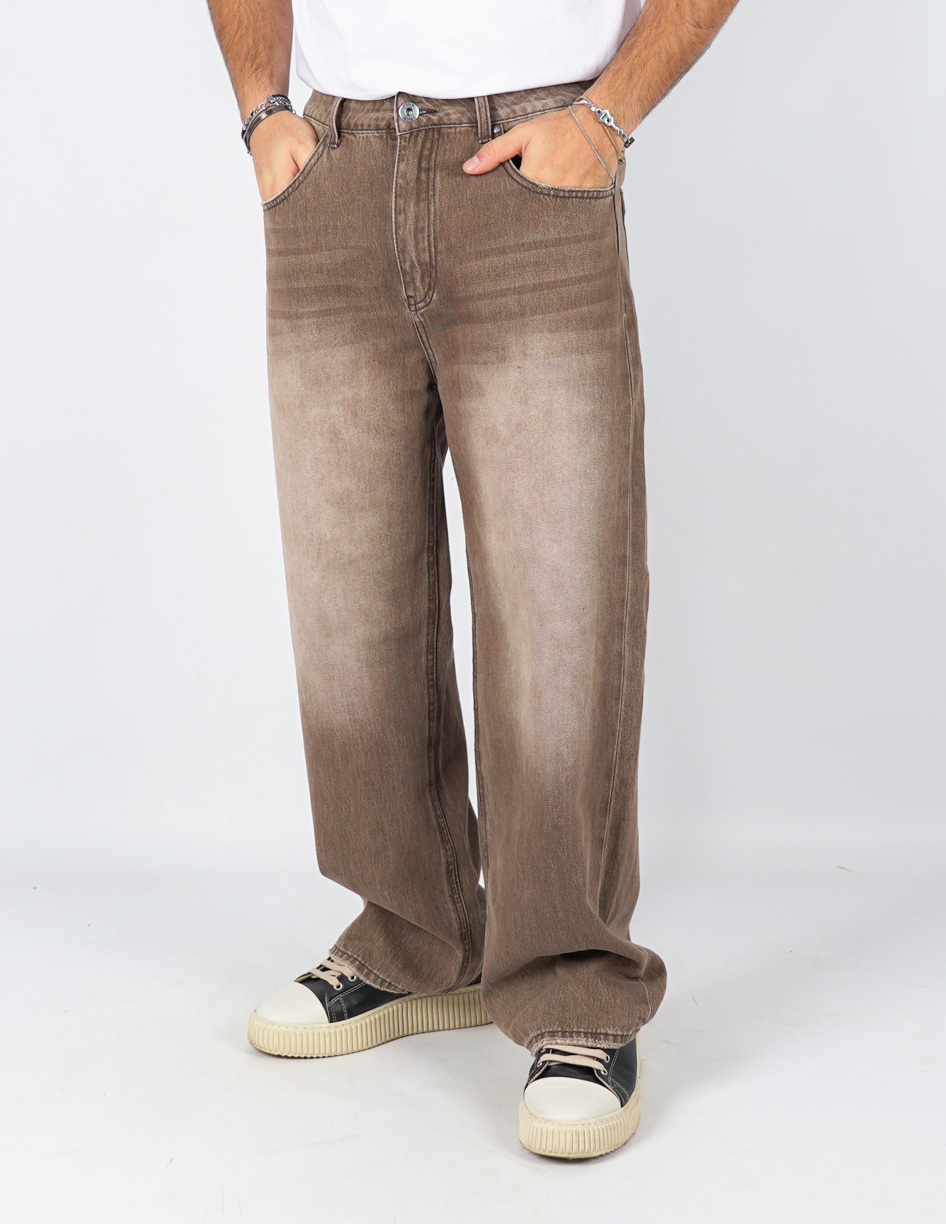 Jeans baggy lavaggio marrone