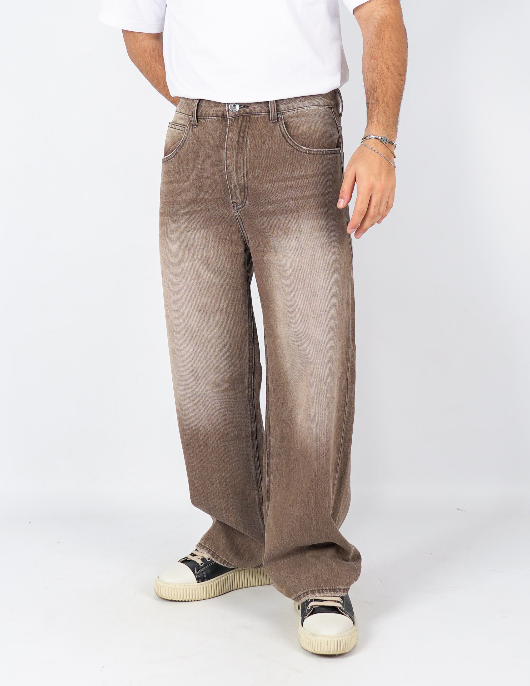 Jeans baggy lavaggio marrone