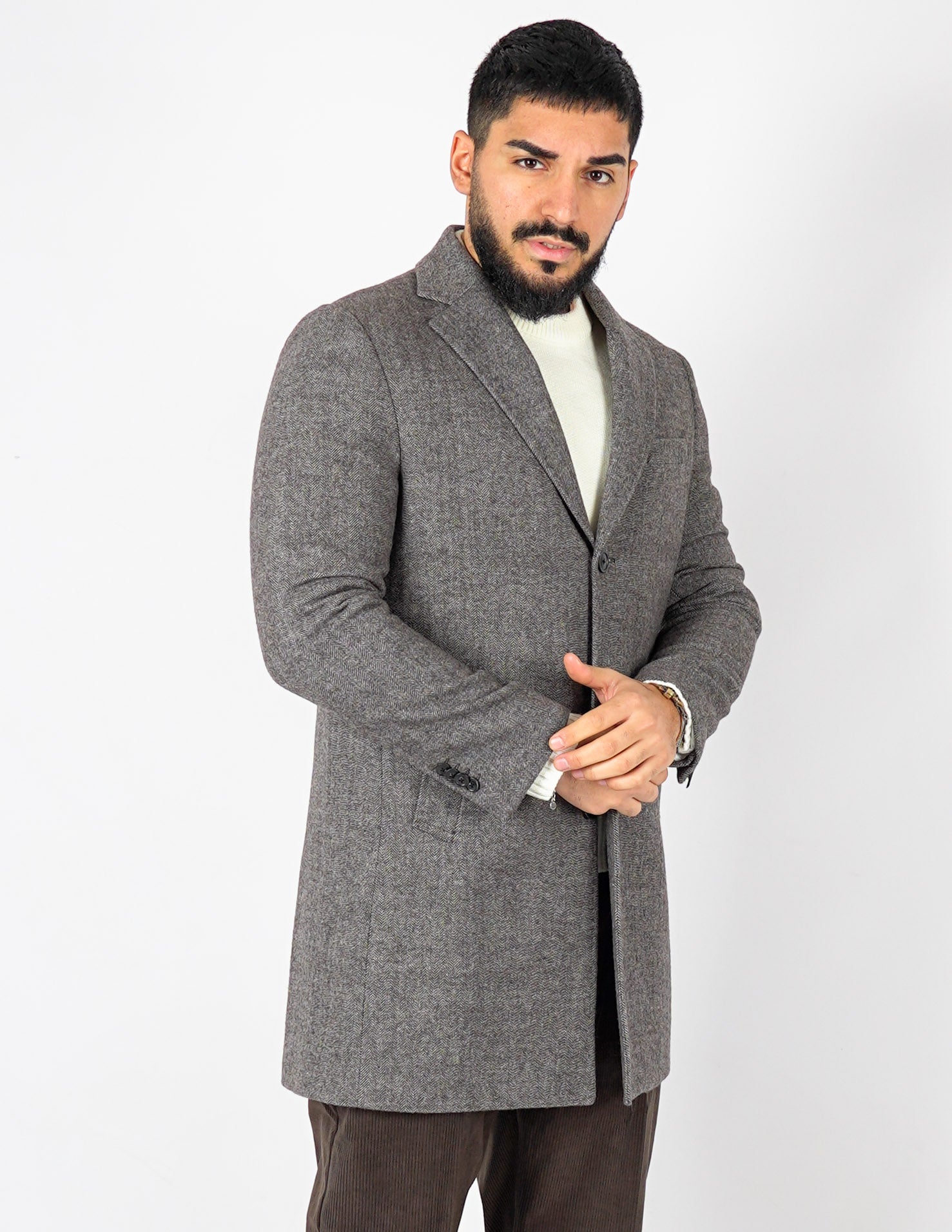 Cappotto con scollo a V