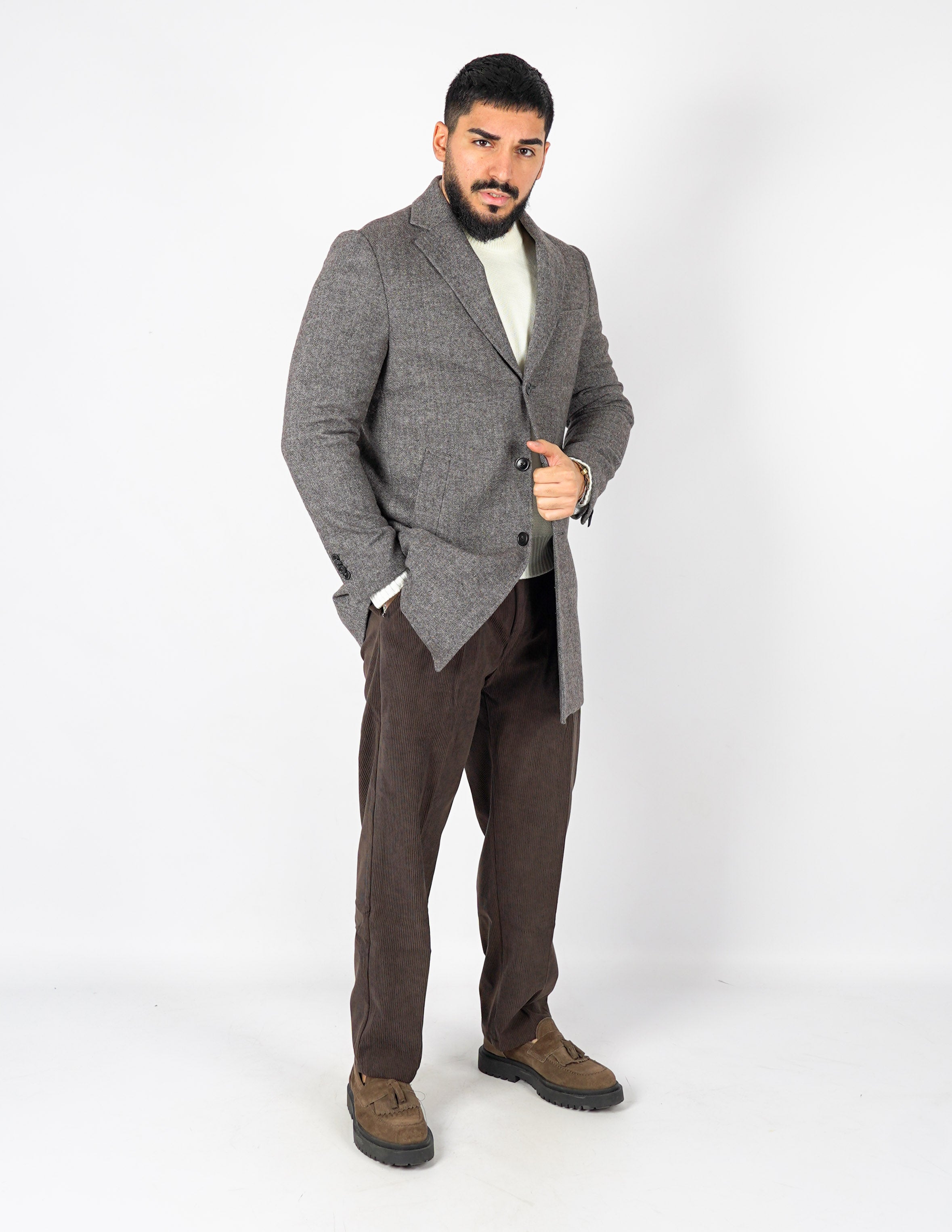 Cappotto con scollo a V